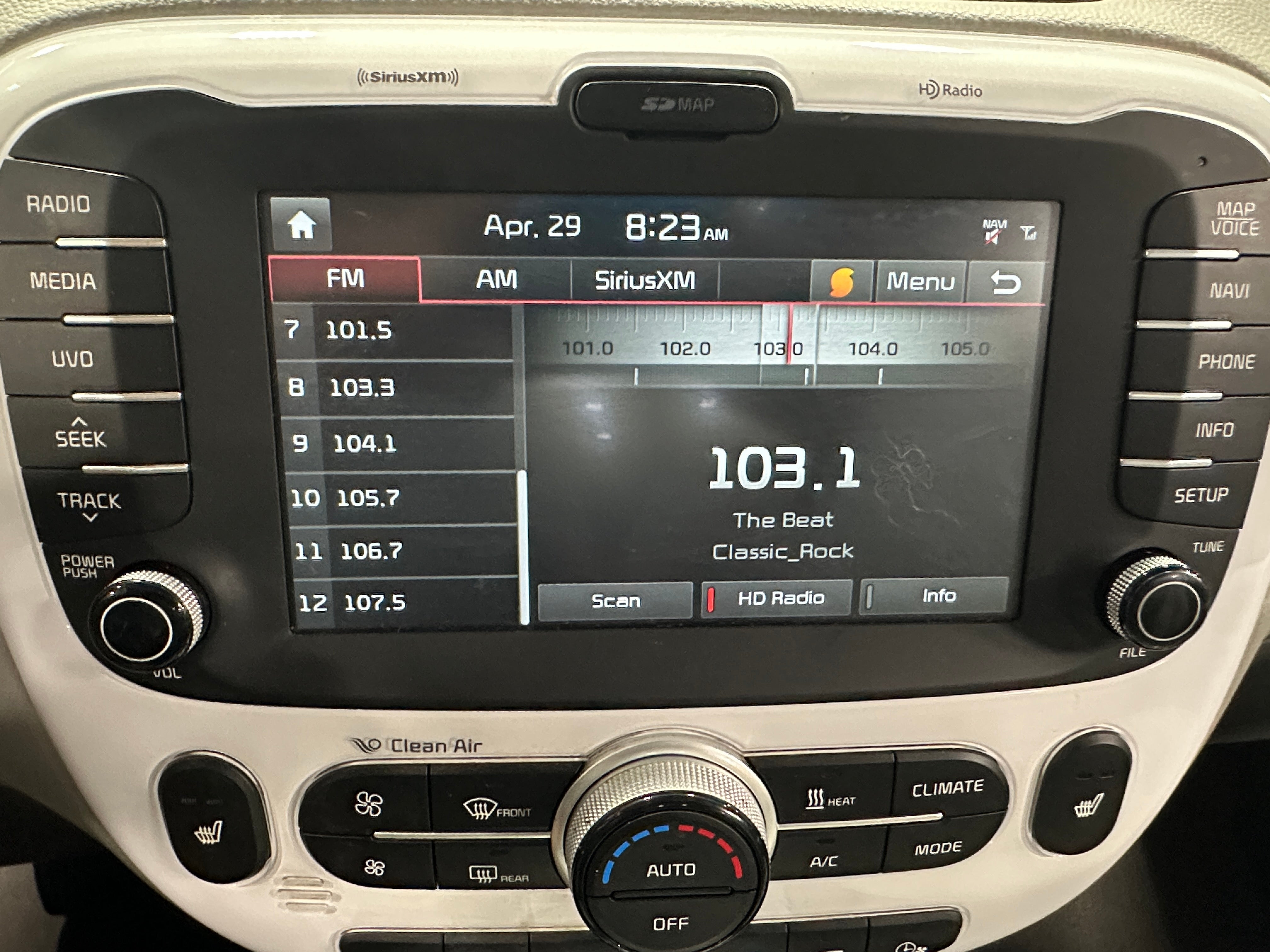 2017 Kia Soul EV Base 4
