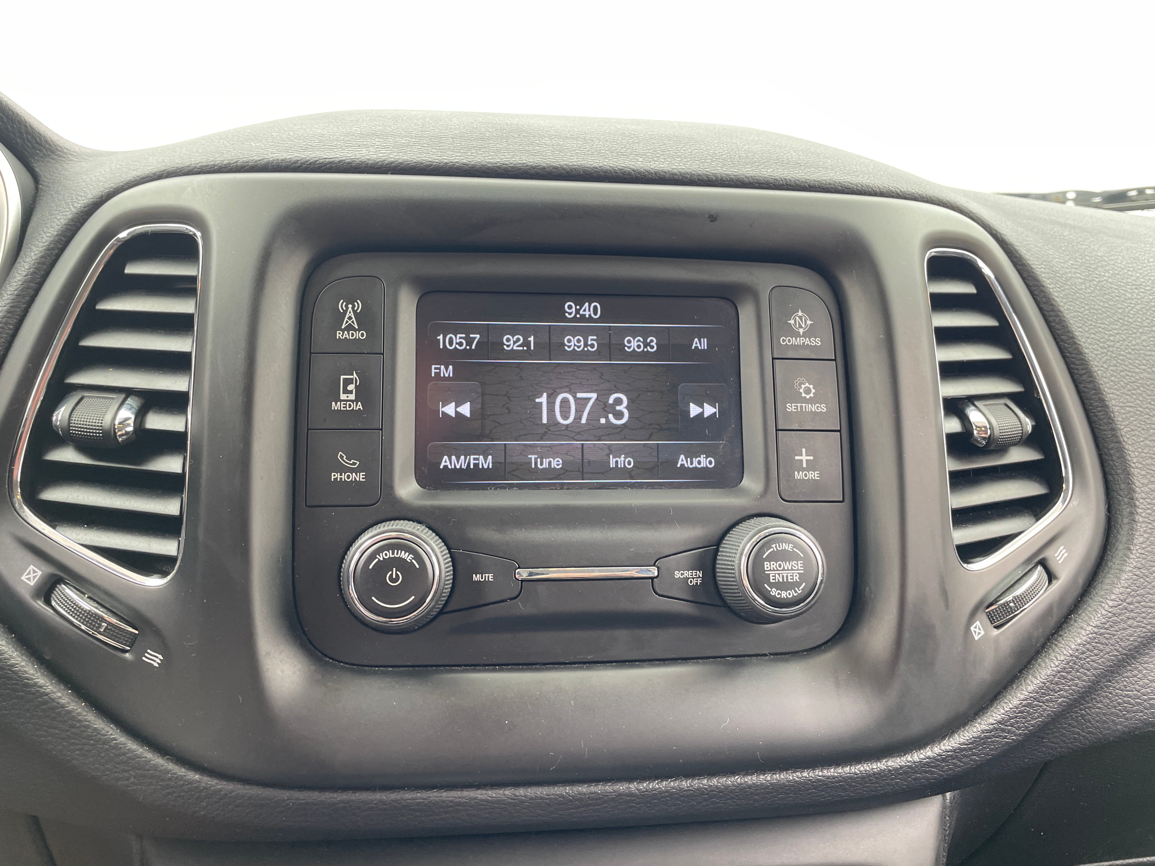 2017 Jeep Compass Sport 4