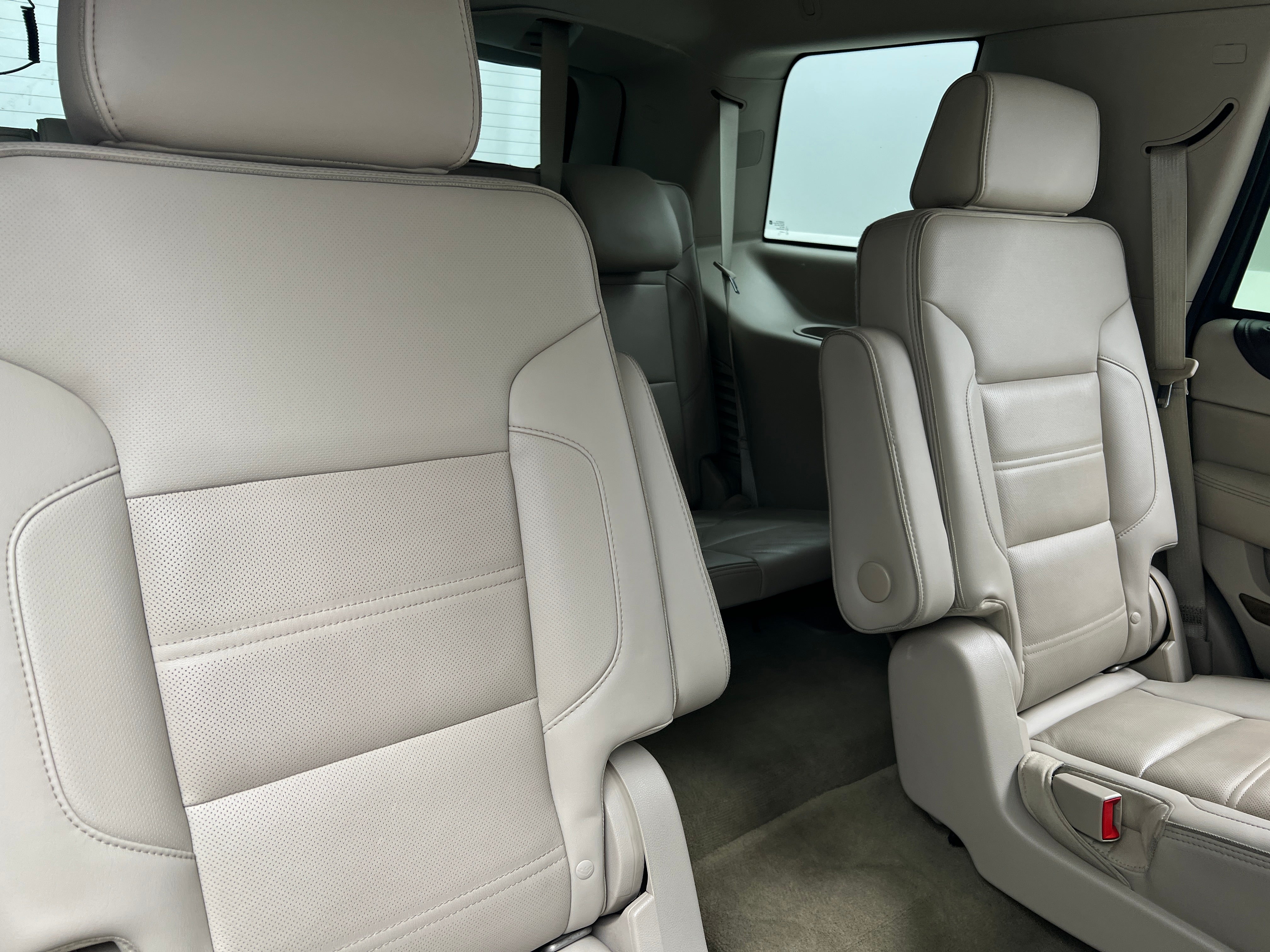 2016 GMC Yukon Denali 5