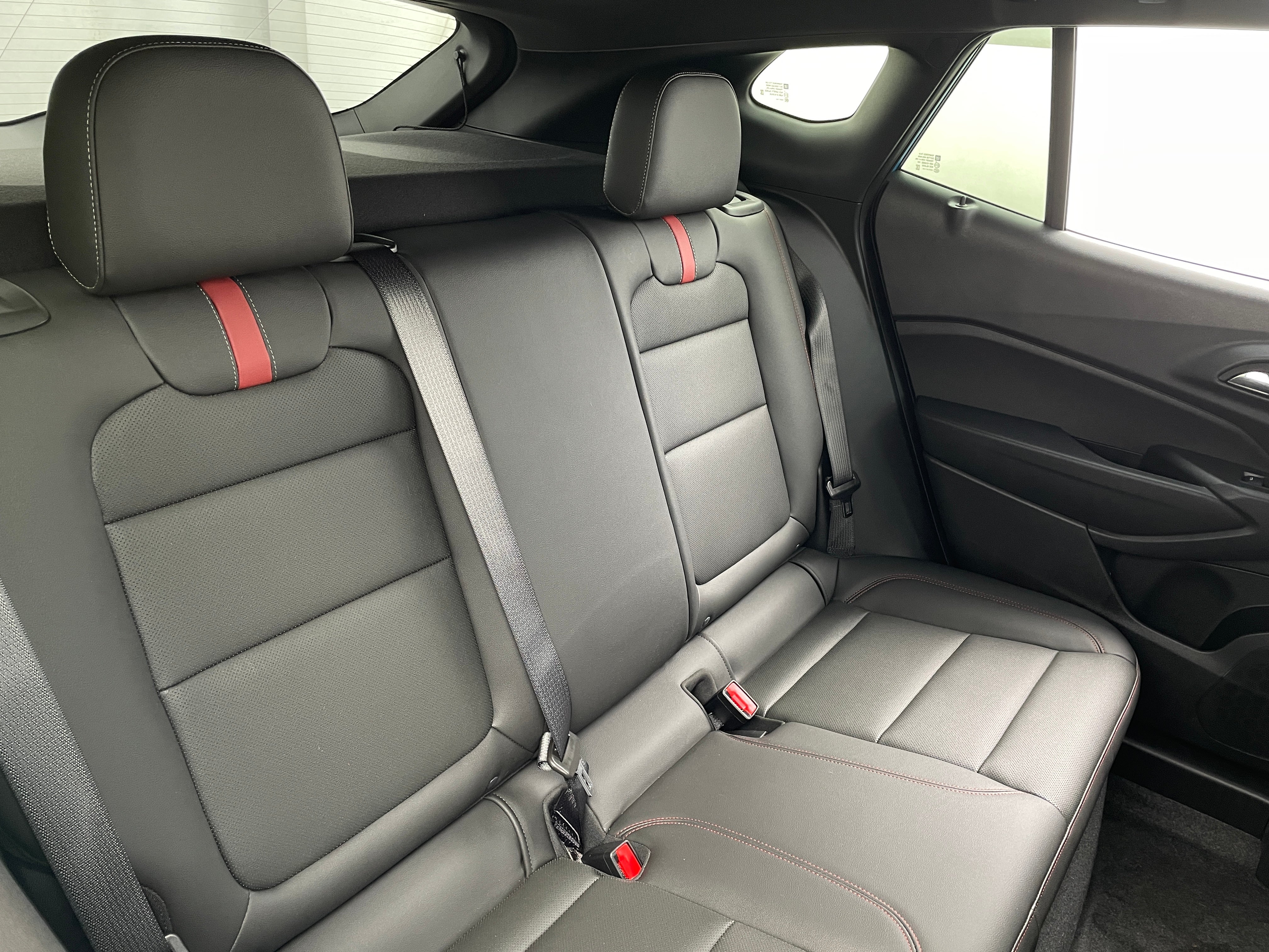 2025 Chevrolet Trax RS 5