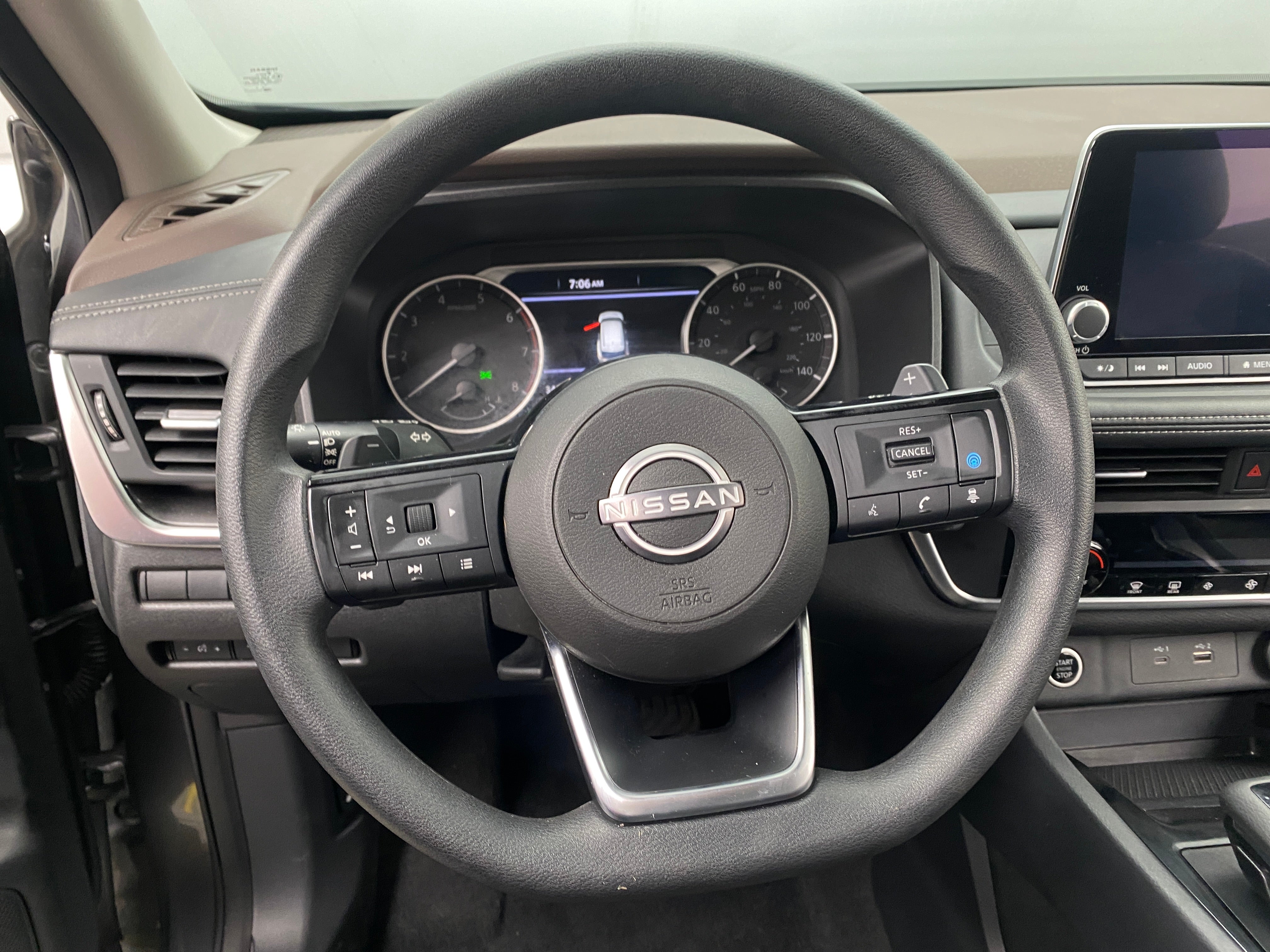 2023 Nissan Rogue SV 5