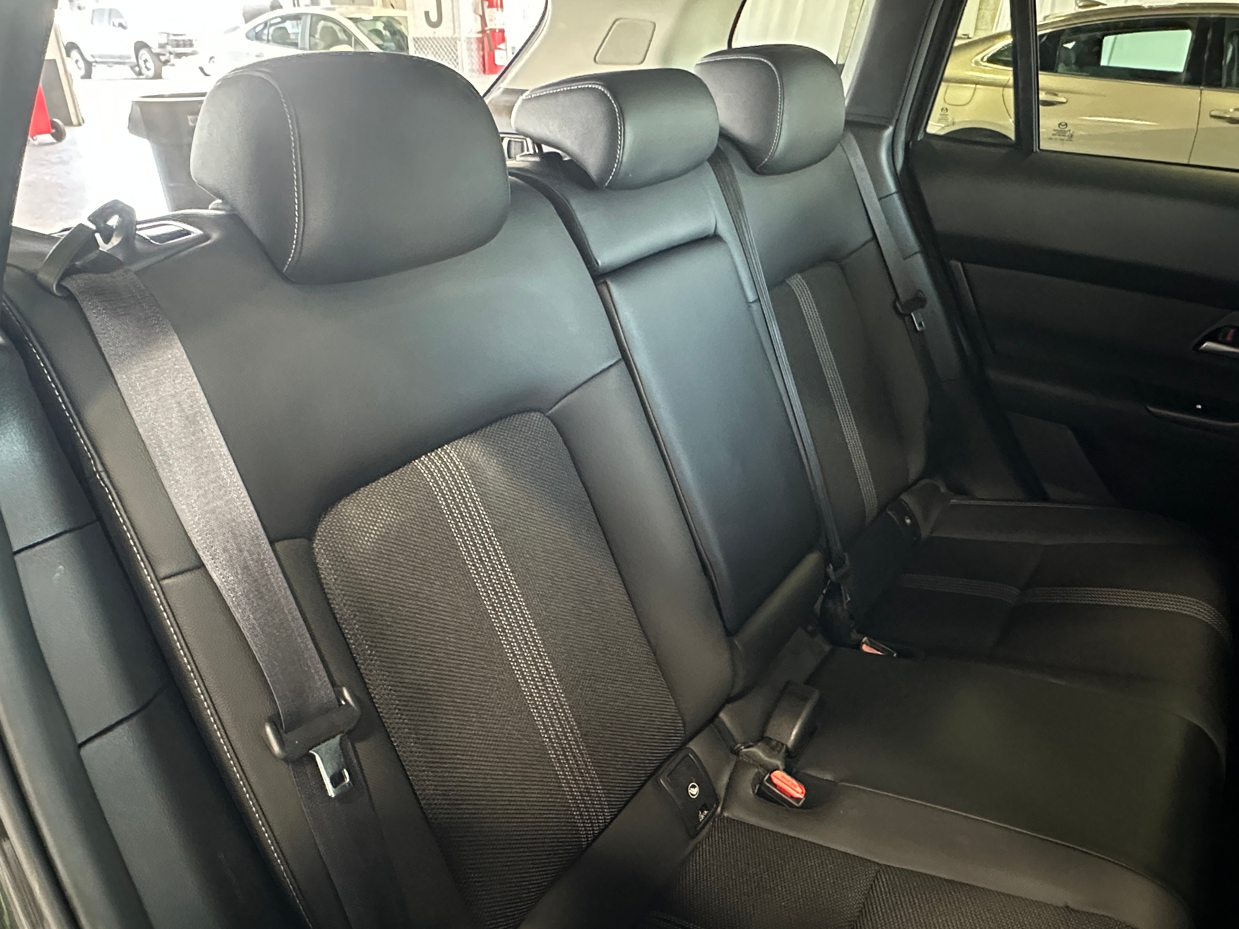 2024 Mazda CX-50 S Premium 5