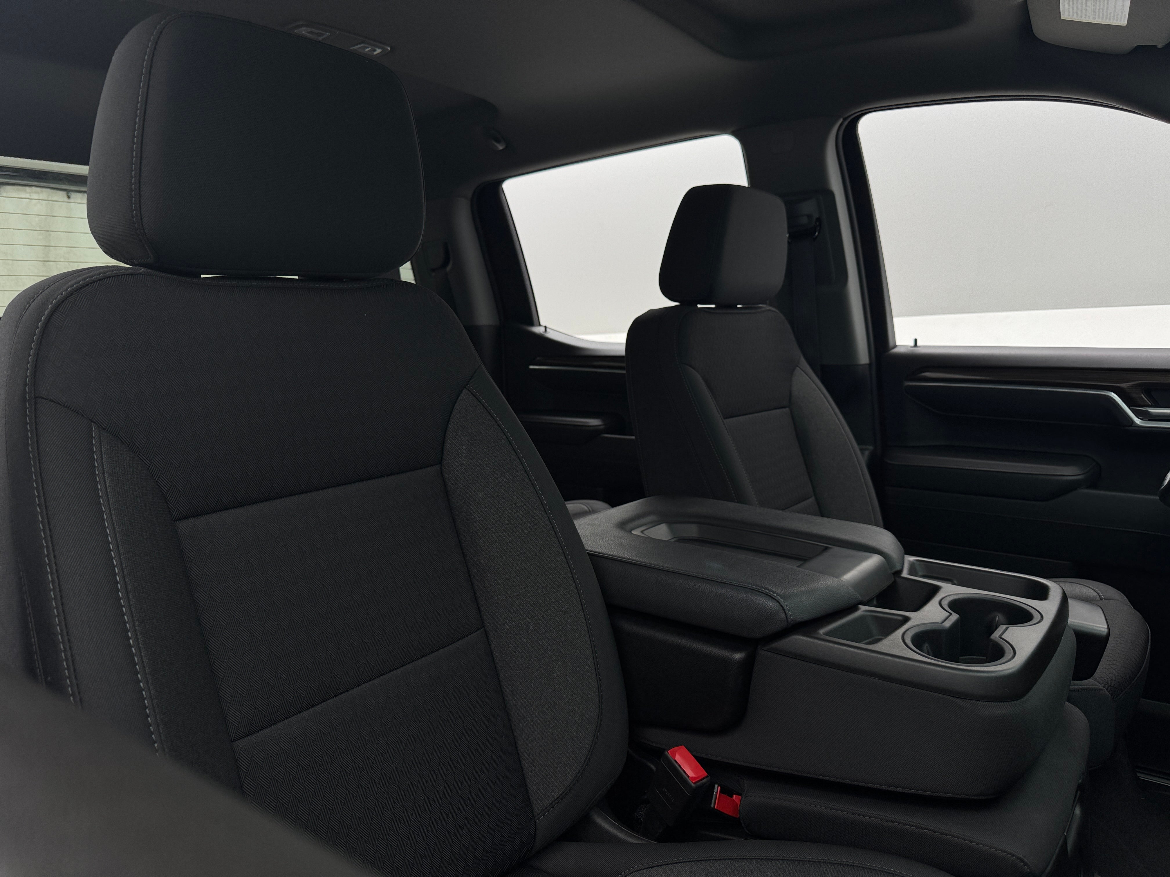 2022 Chevrolet Silverado 1500 LT 2