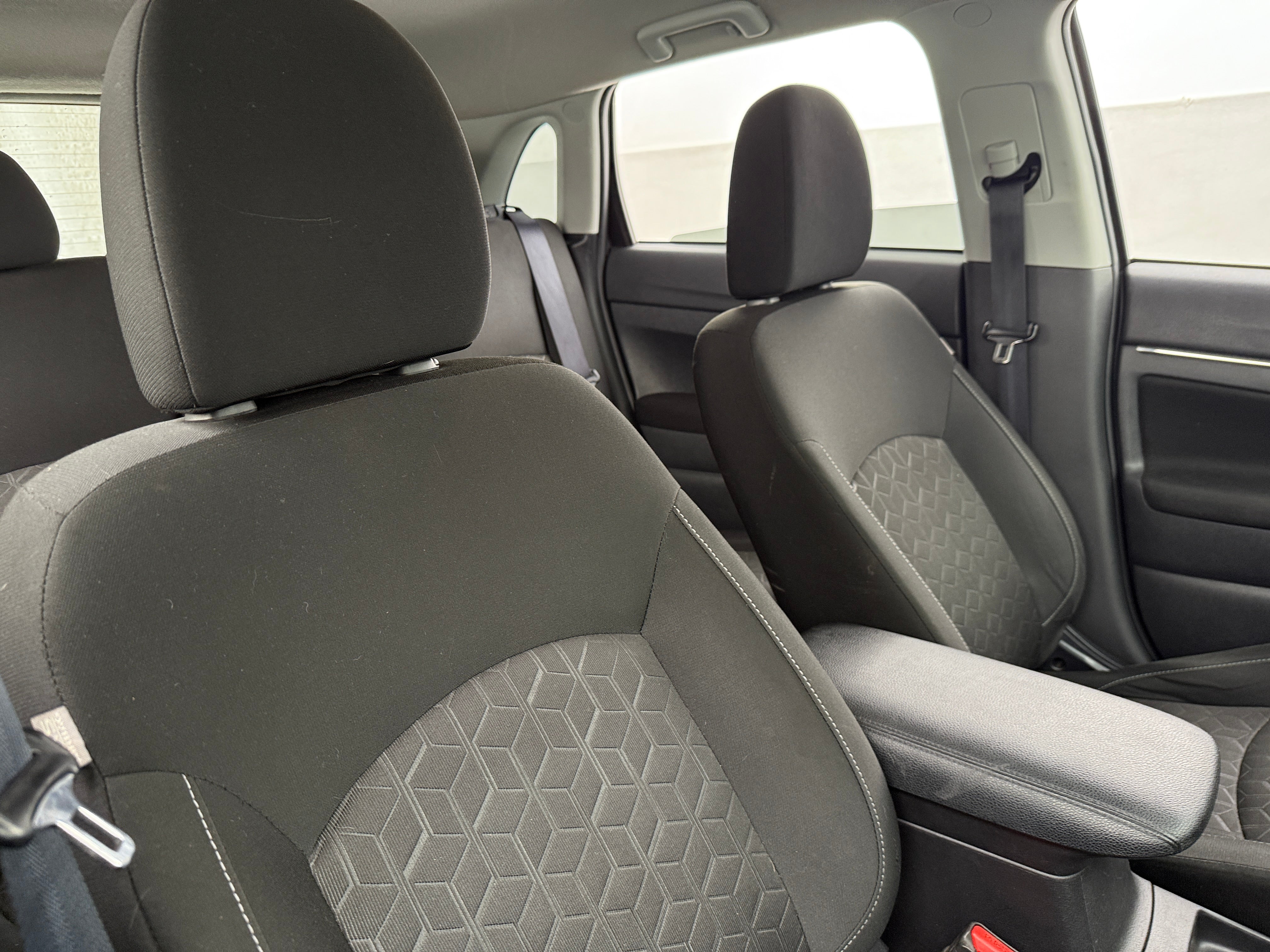 2020 Mitsubishi Outlander Sport ES 2