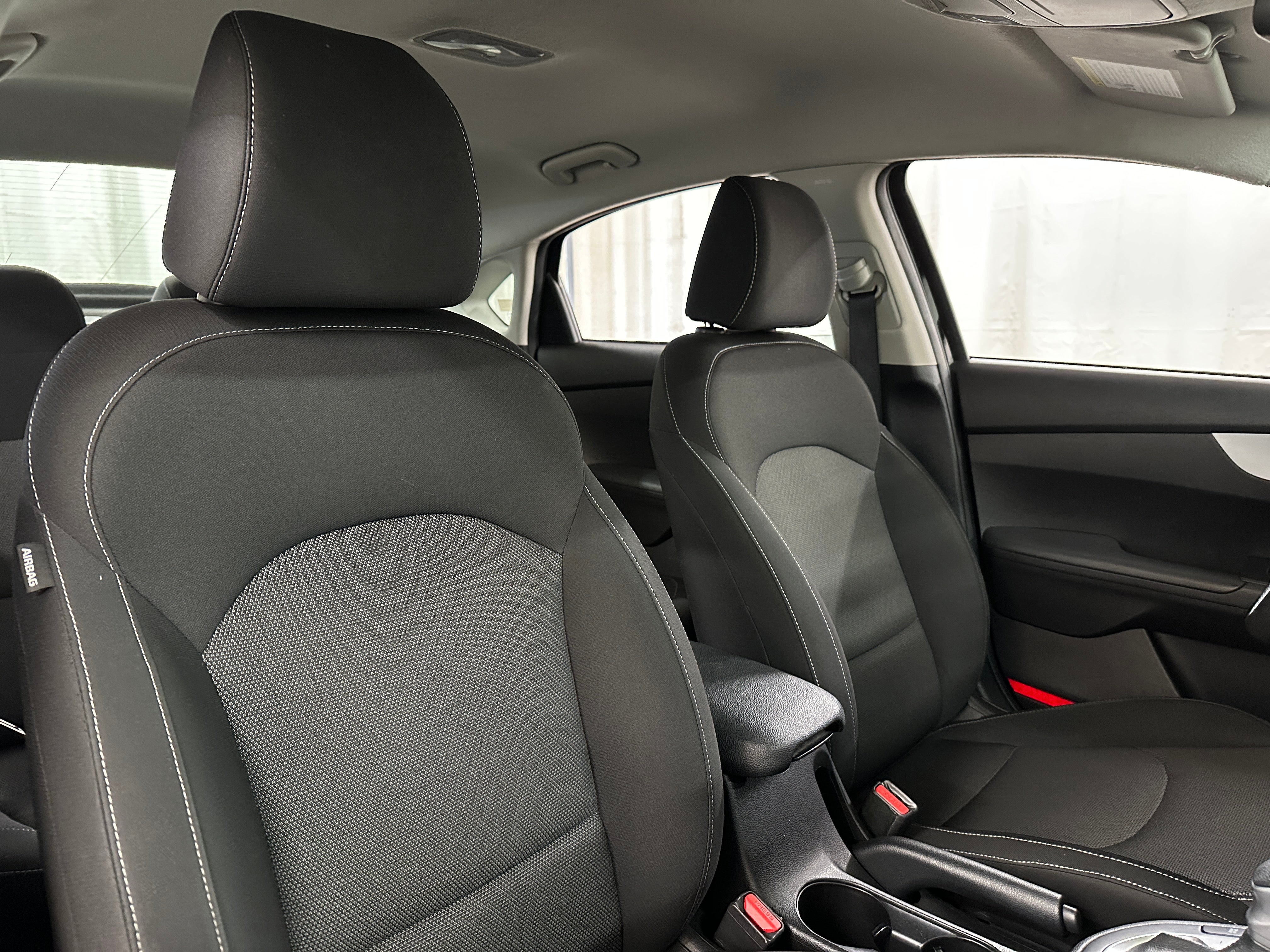 2023 Kia Forte LX 2