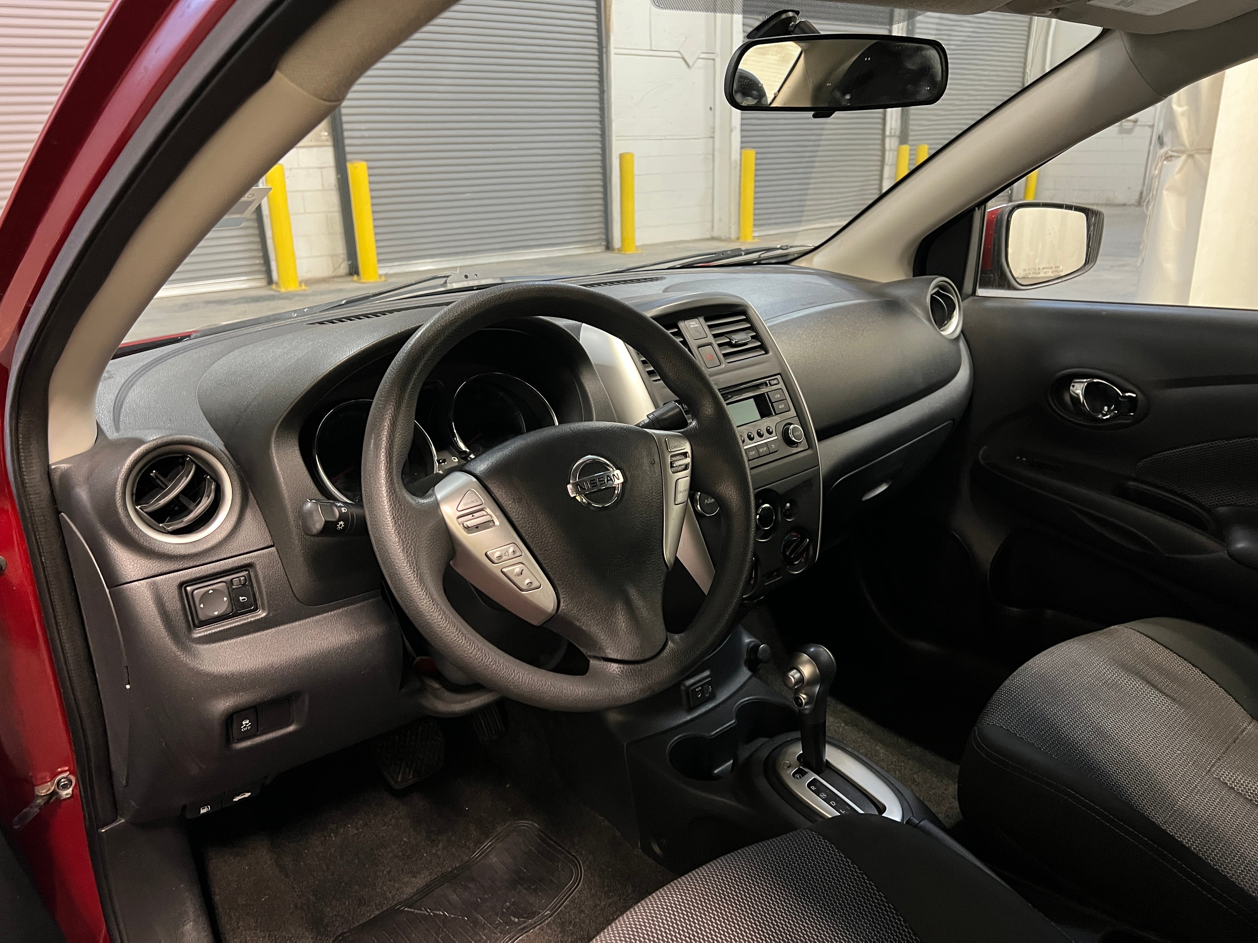 2018 Nissan Versa SV 3
