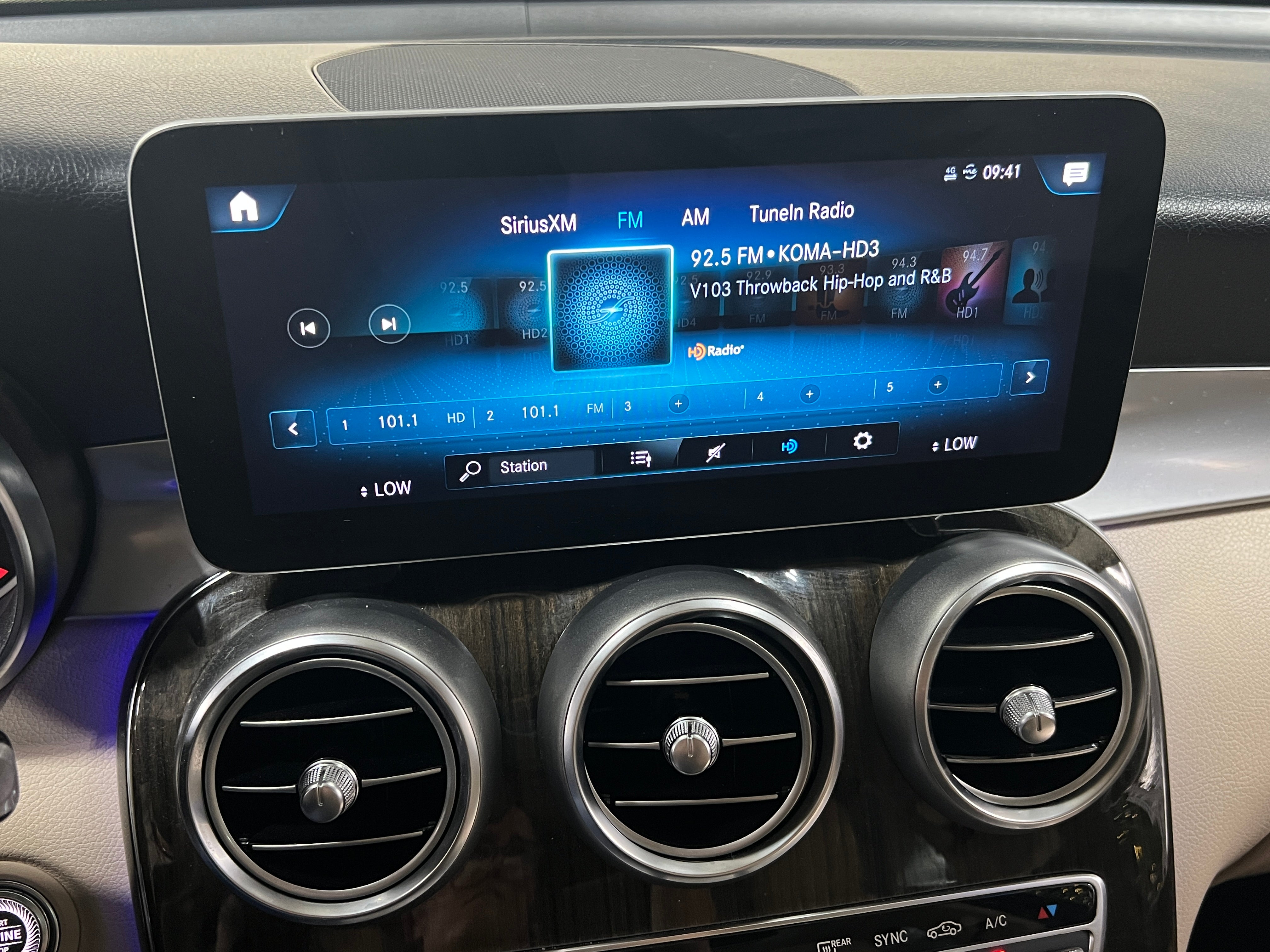 2020 Mercedes-Benz GLC 300 3