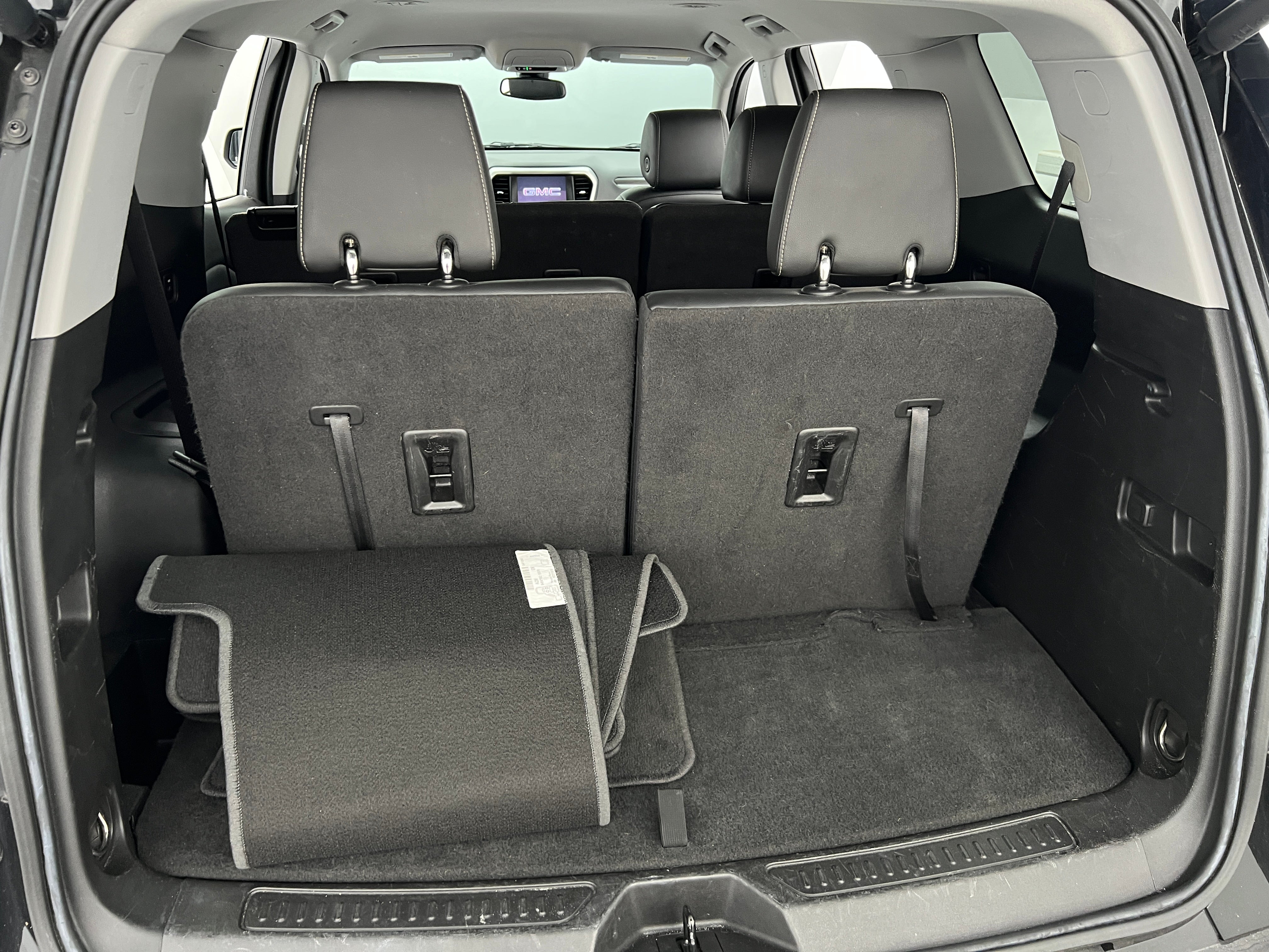 2023 GMC Acadia SLT 7