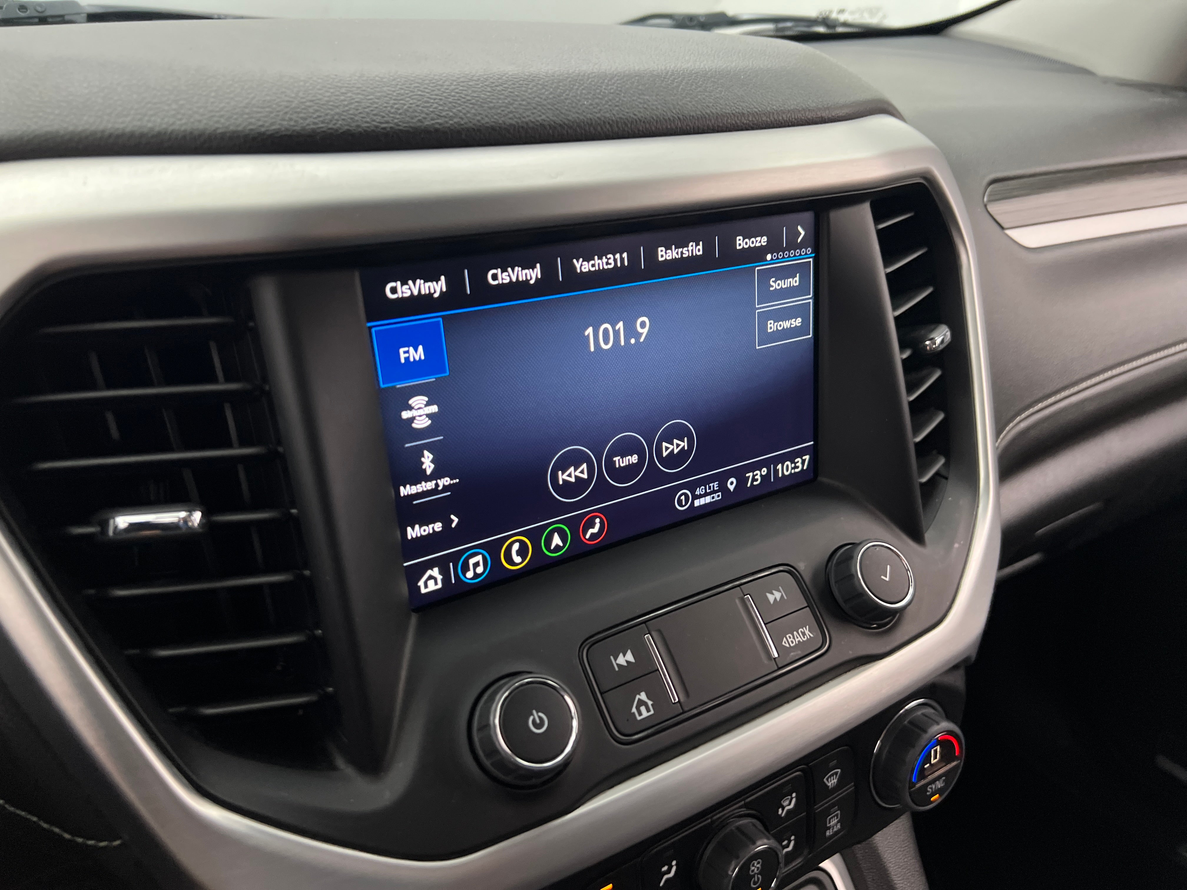 2023 GMC Acadia SLT 4