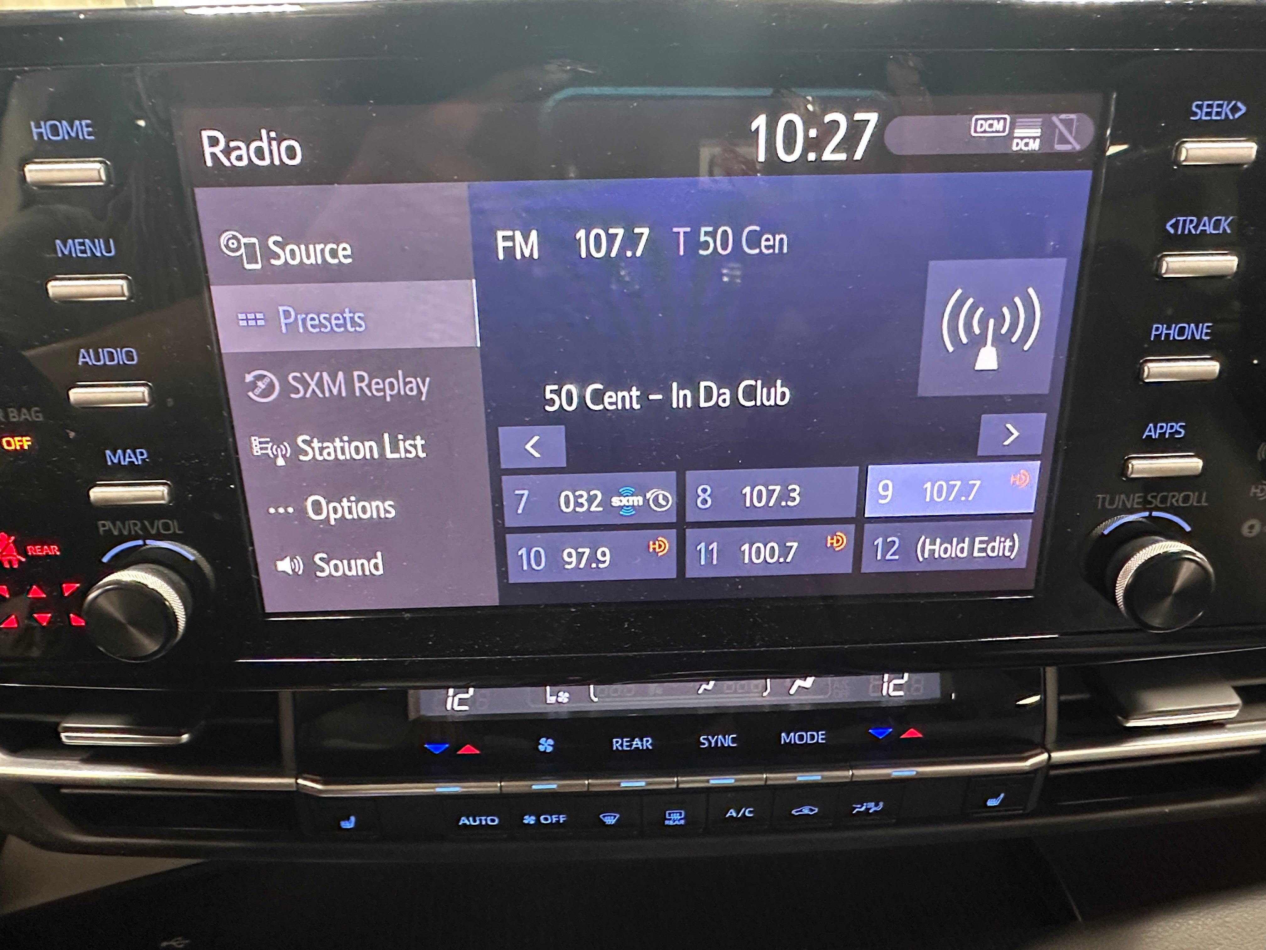 2024 Toyota Sienna XLE 3