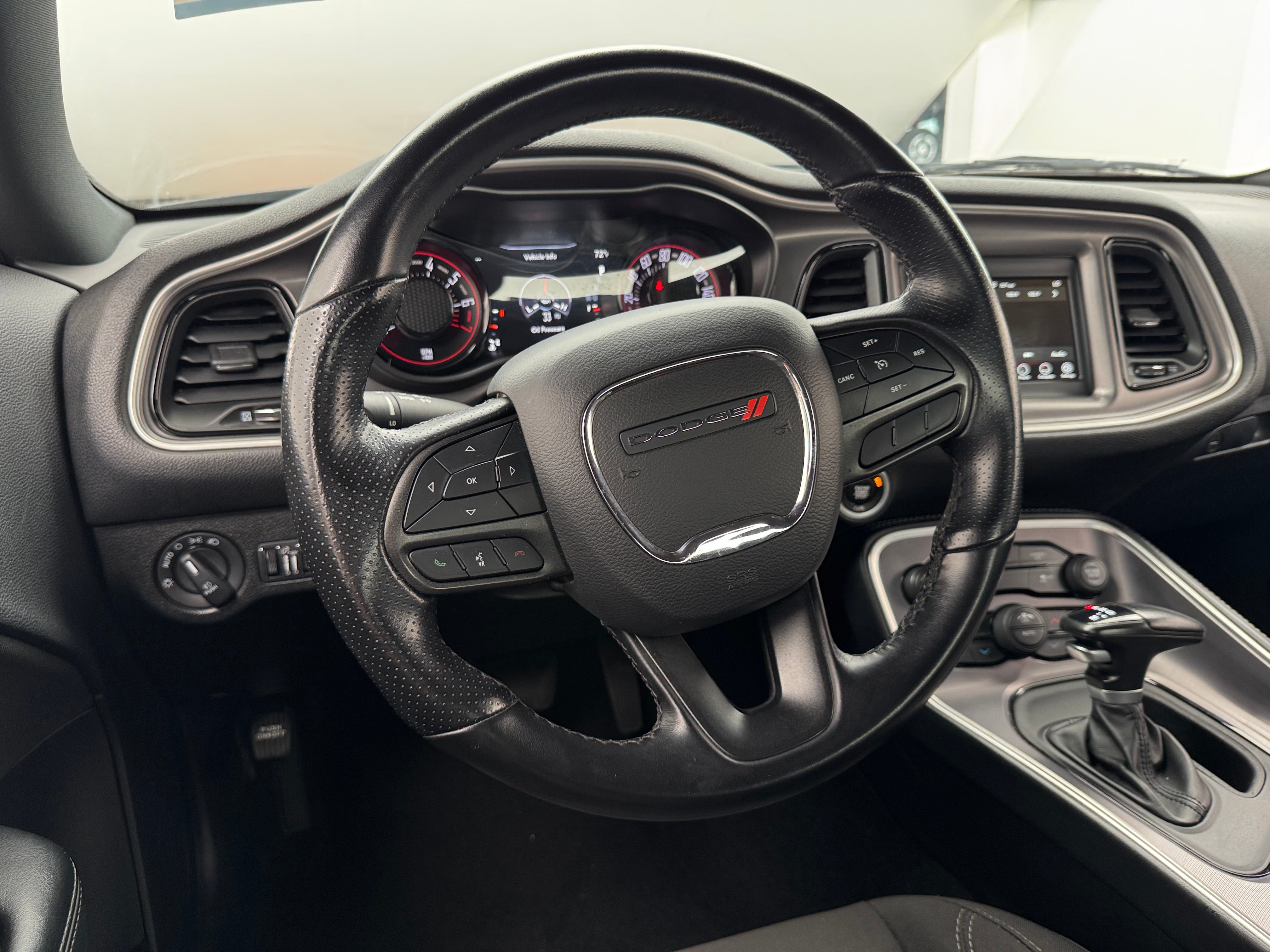 2022 Dodge Challenger SXT 4