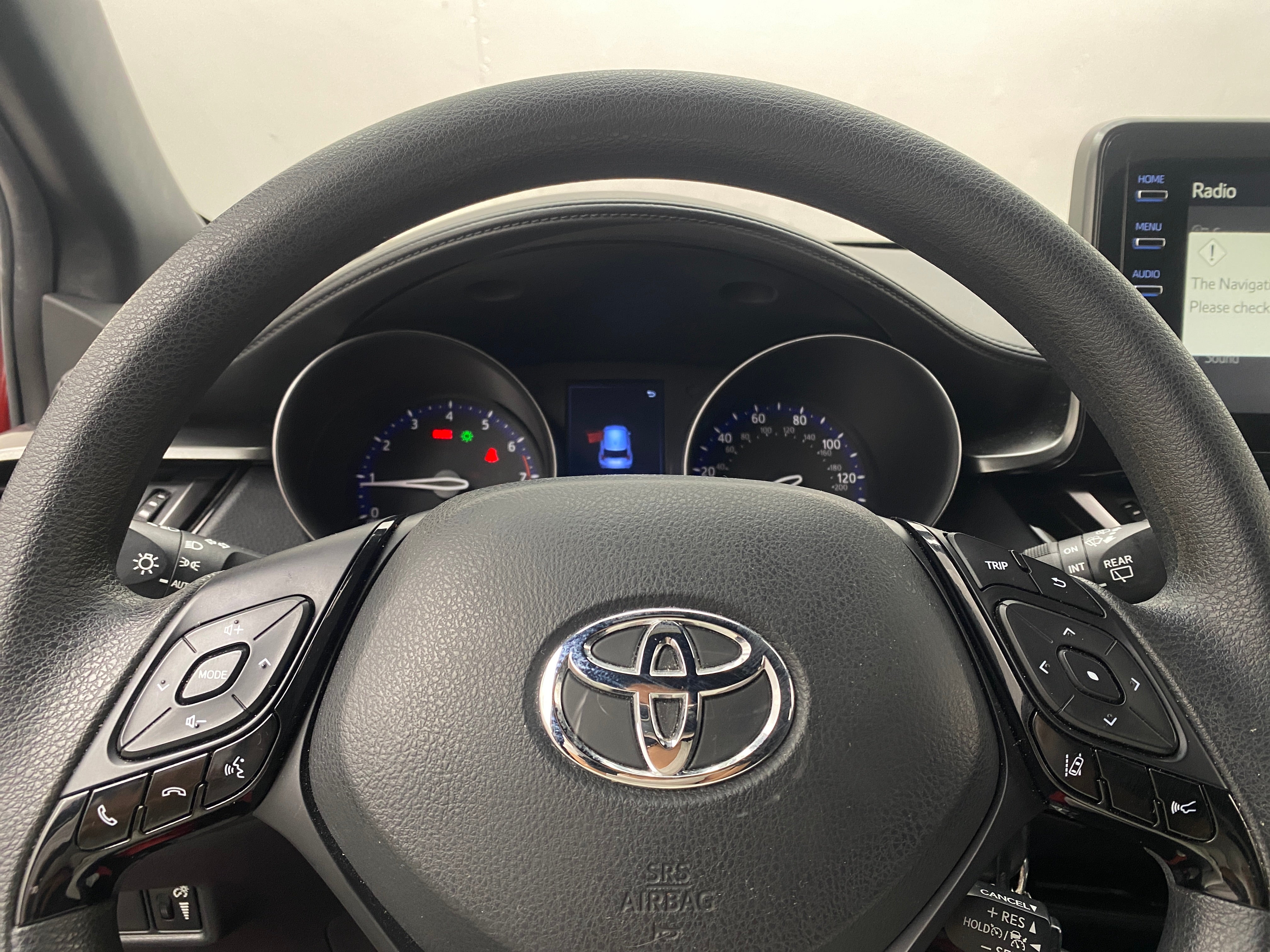 2019 Toyota C-HR LE 5