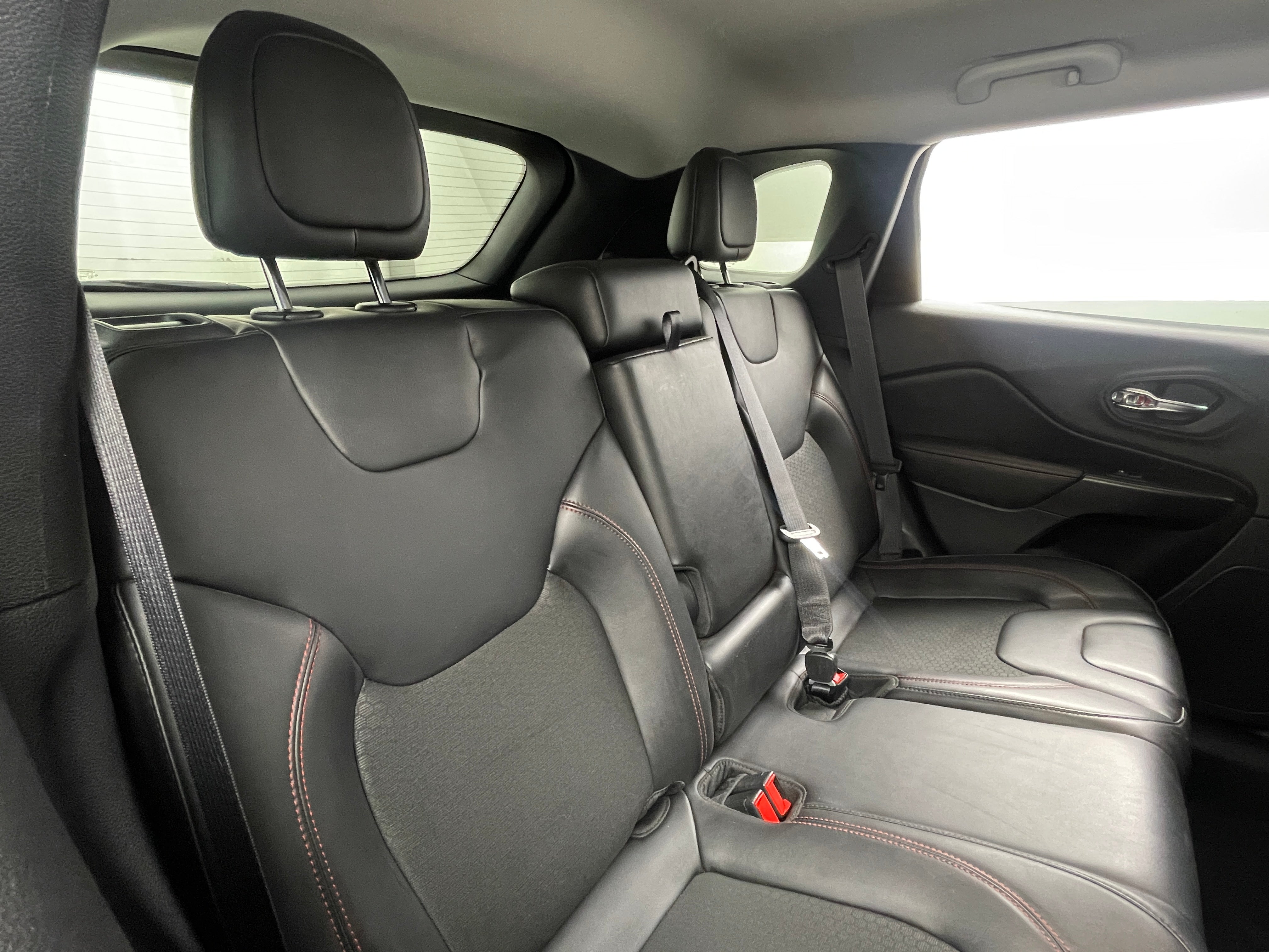 2020 Jeep Cherokee Trailhawk 6