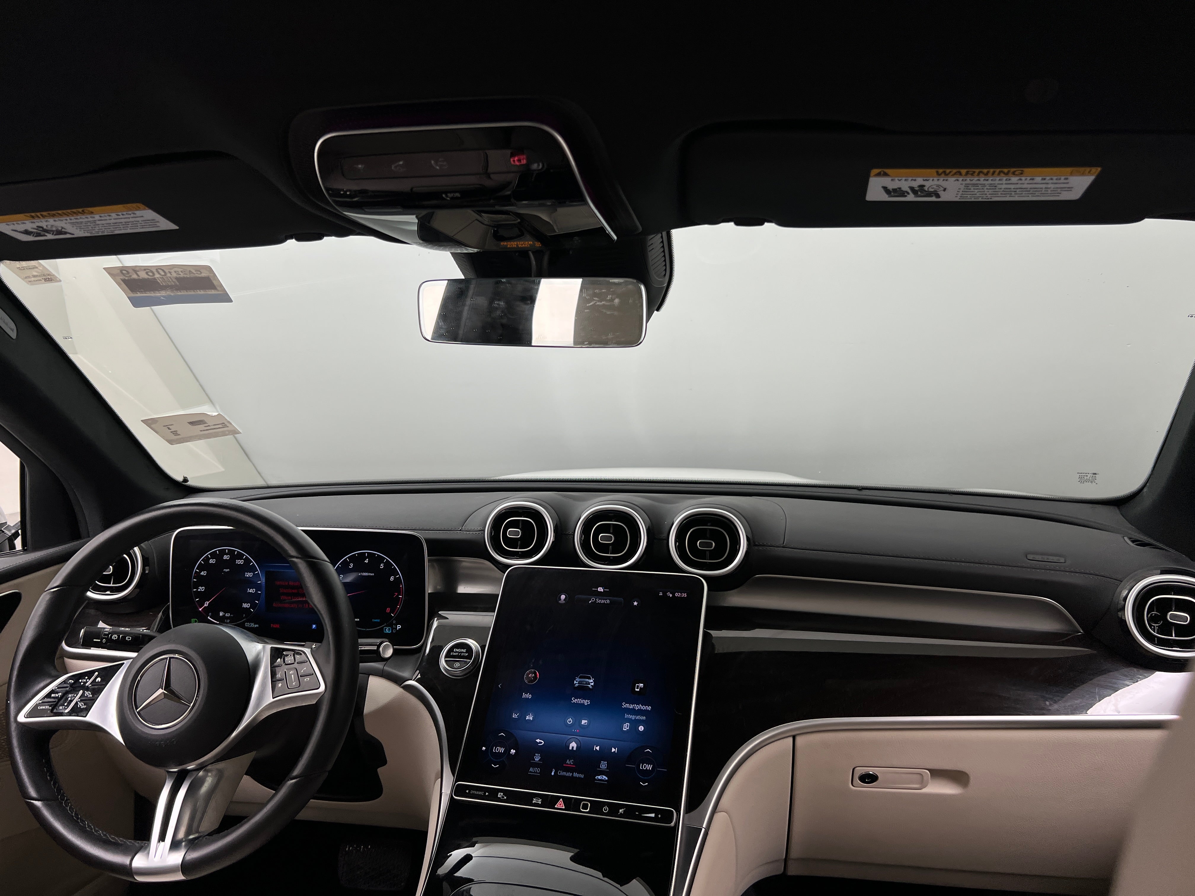 2023 Mercedes-Benz GLC 300 2