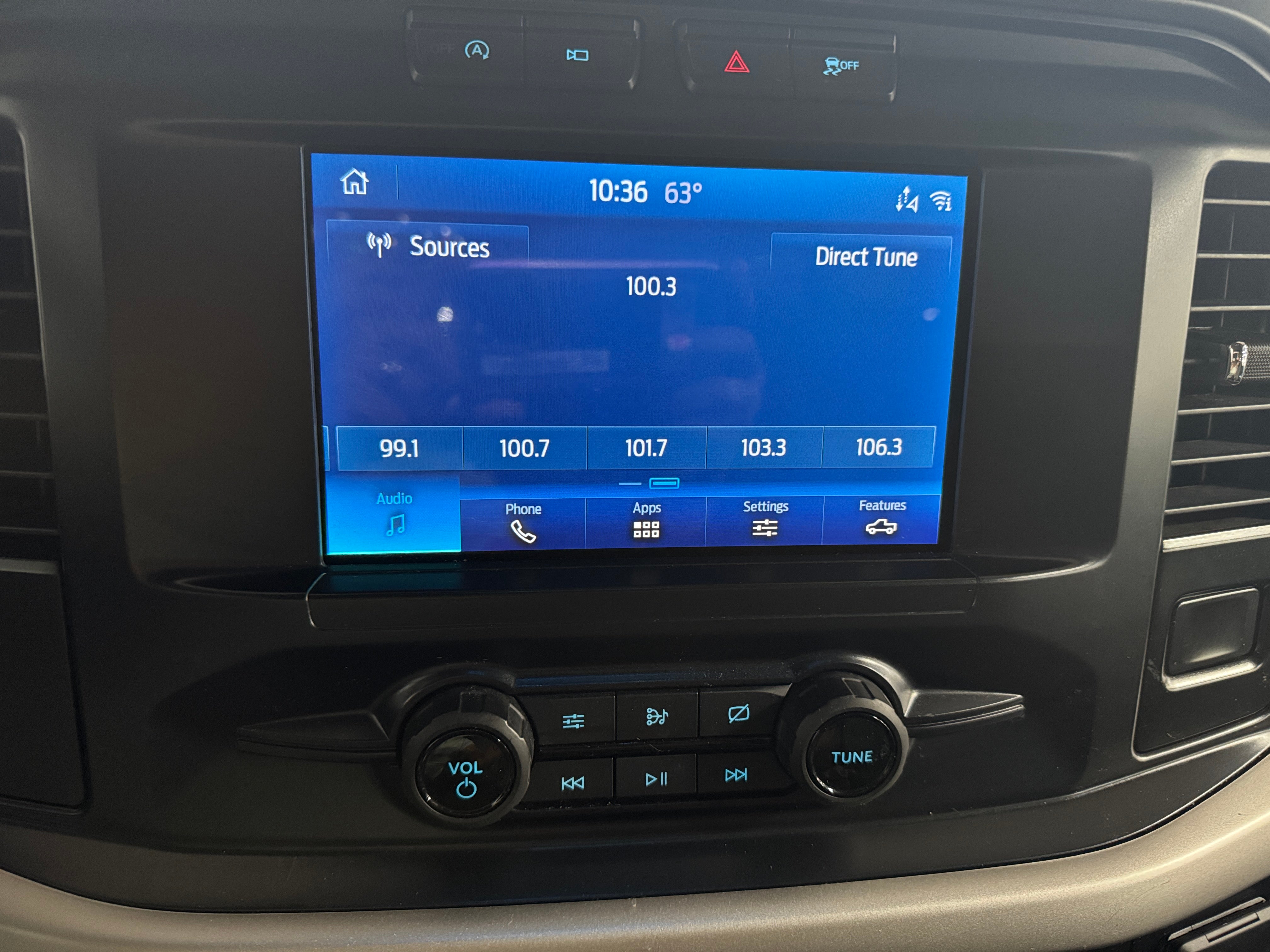 2021 Ford Econoline E-150 4