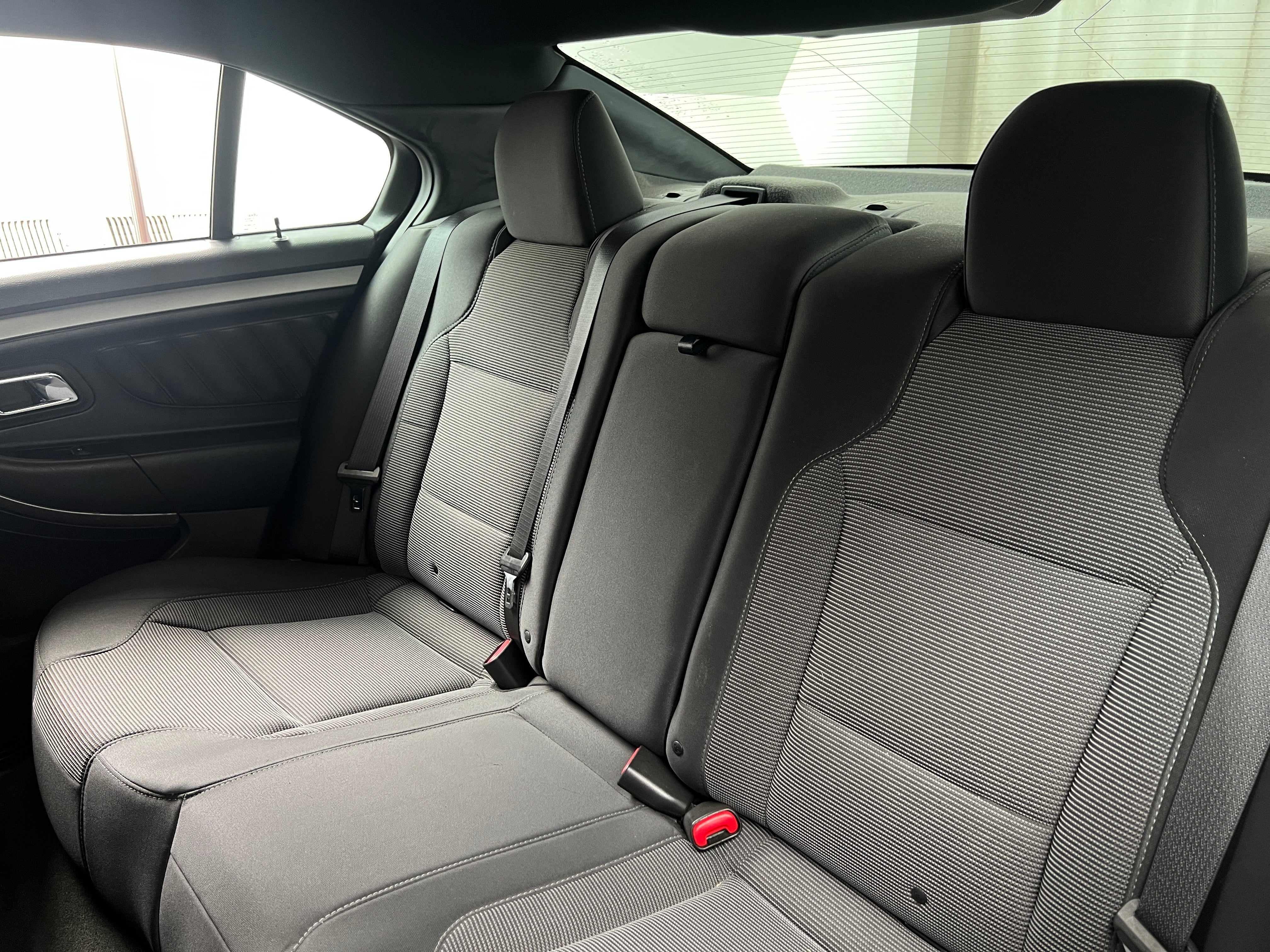 2015 Ford Taurus SEL 6