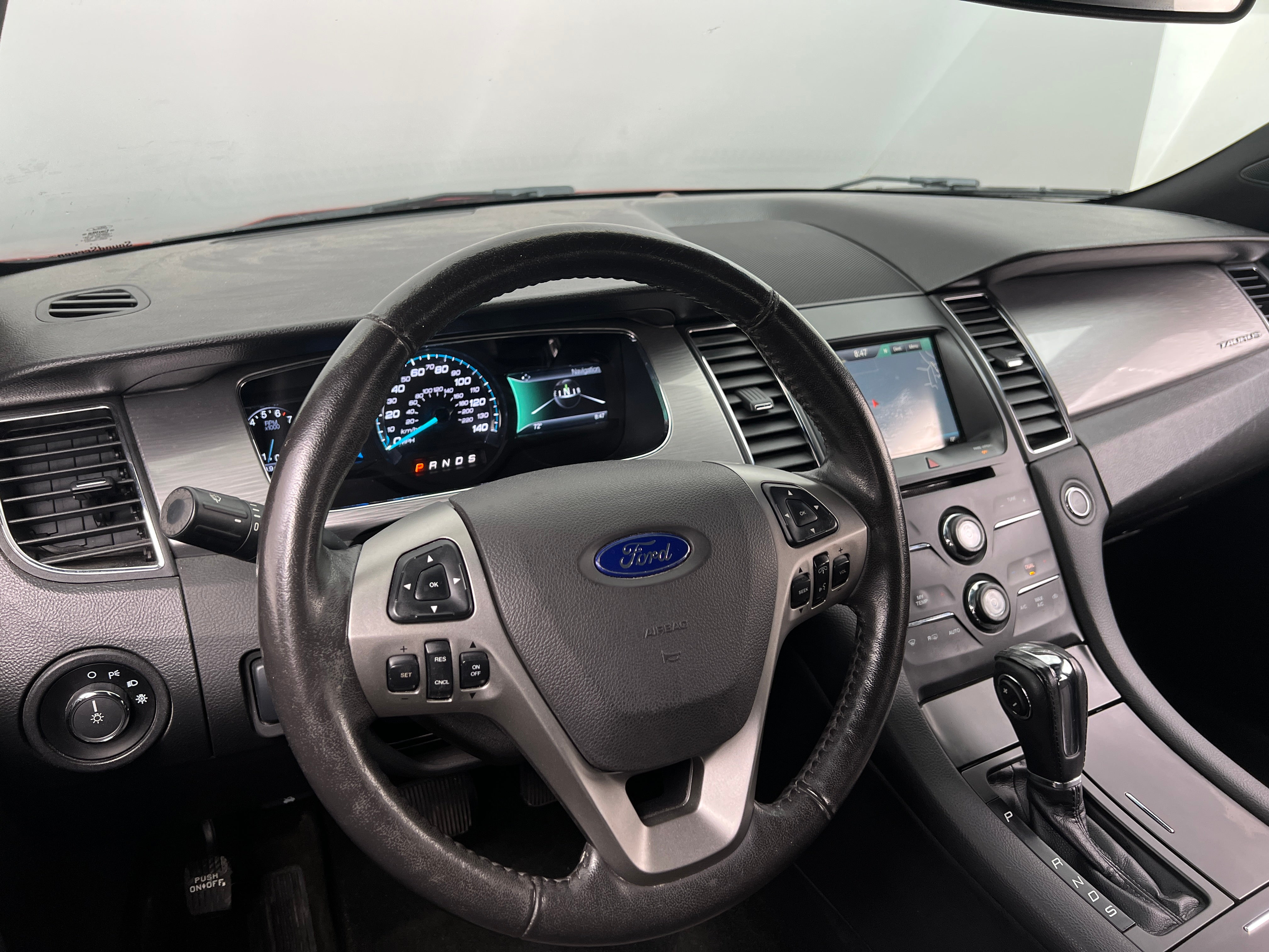 2015 Ford Taurus SEL 3