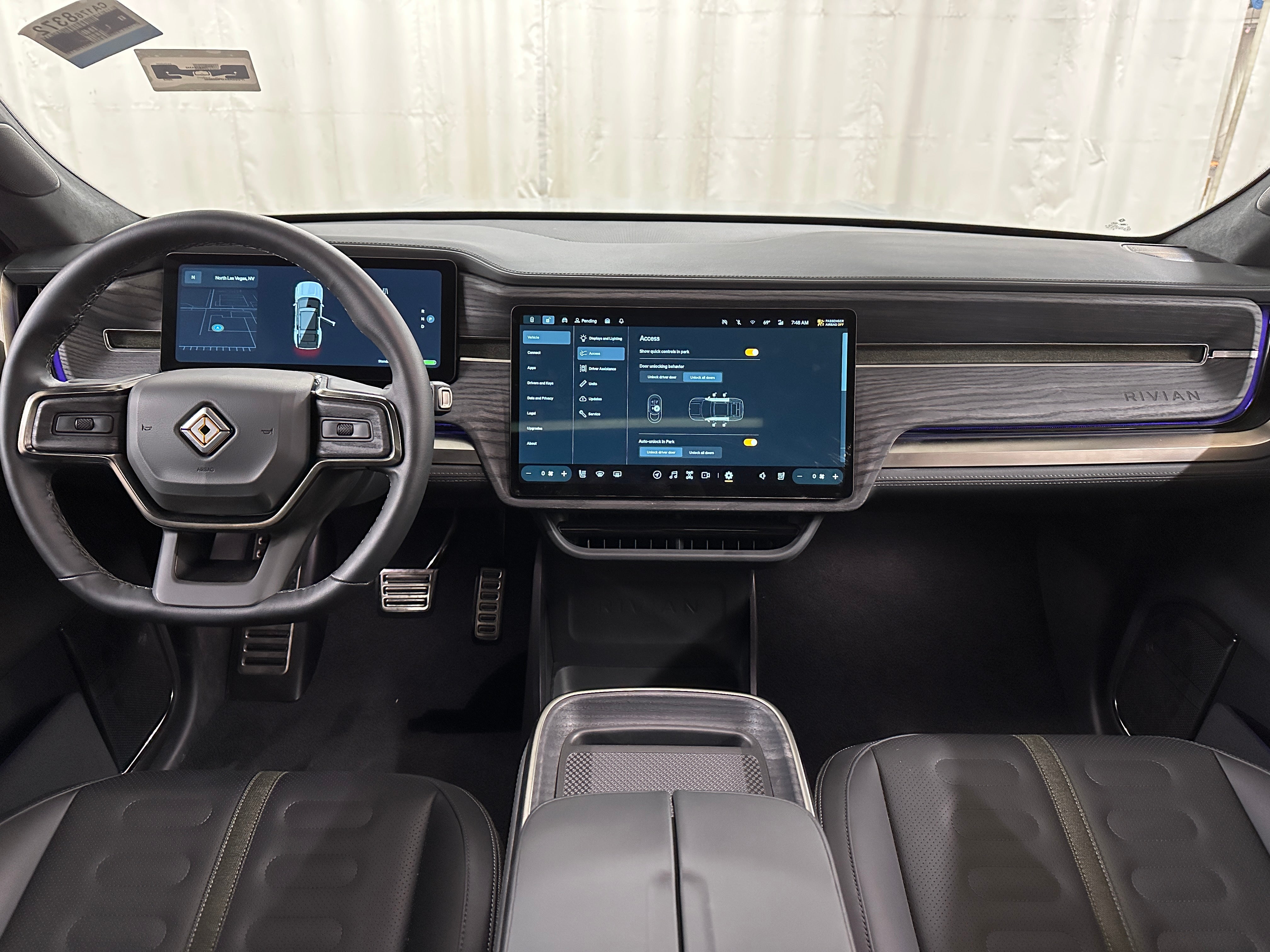 2023 Rivian R1S Adventure 2