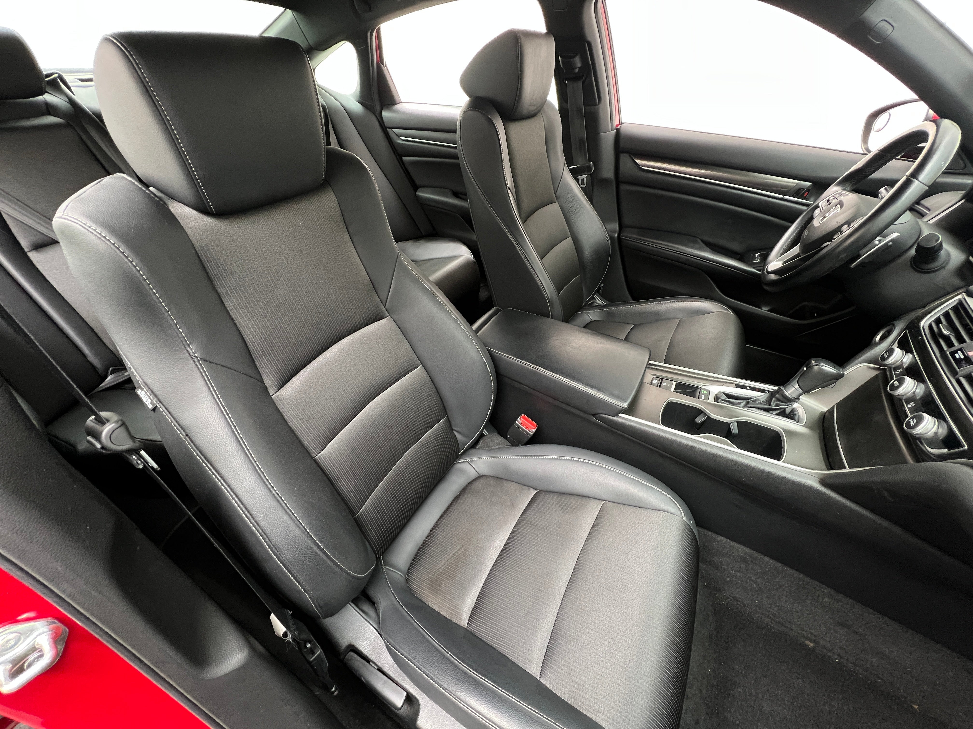 2018 Honda Accord Sport 2