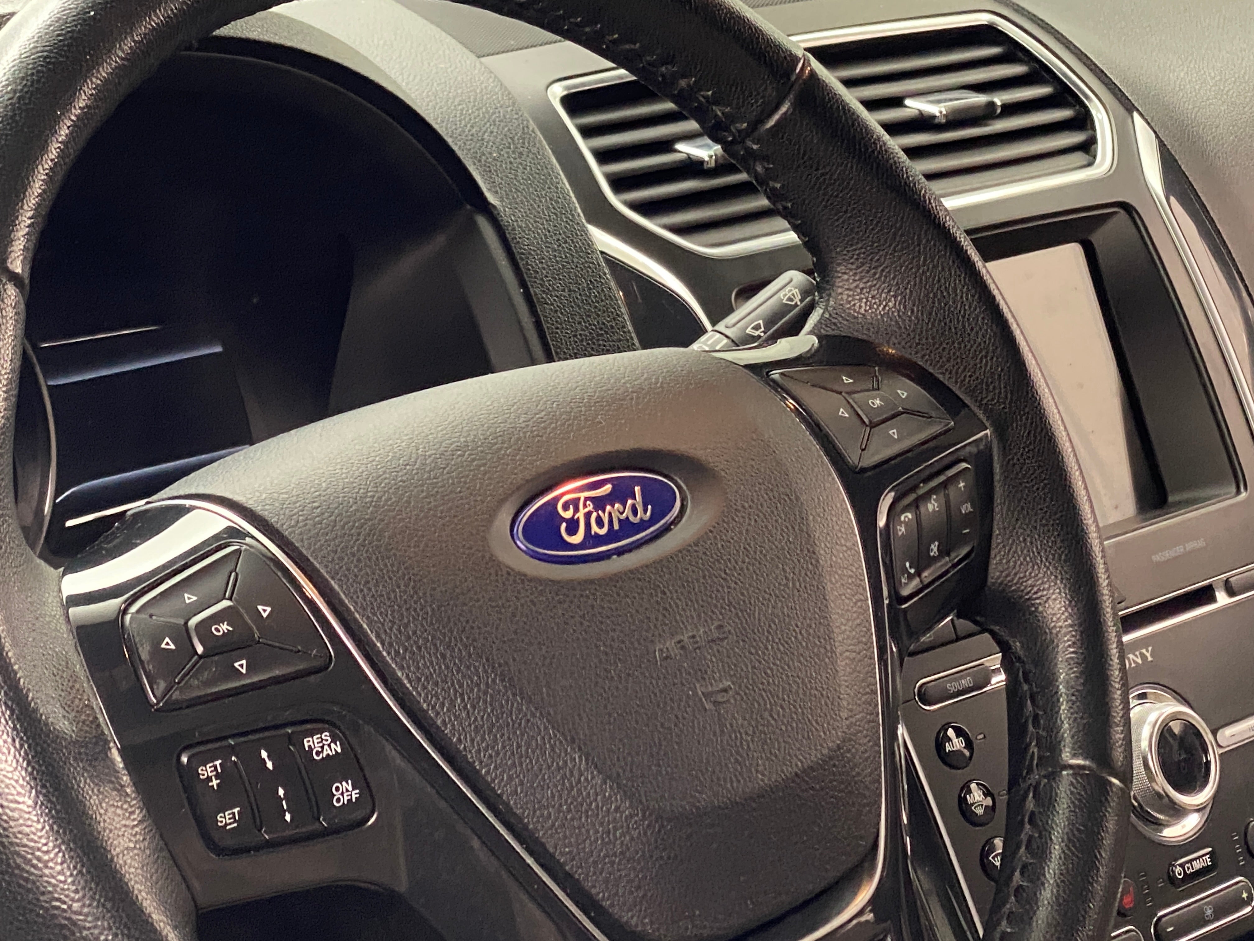 2018 Ford Explorer Limited 4