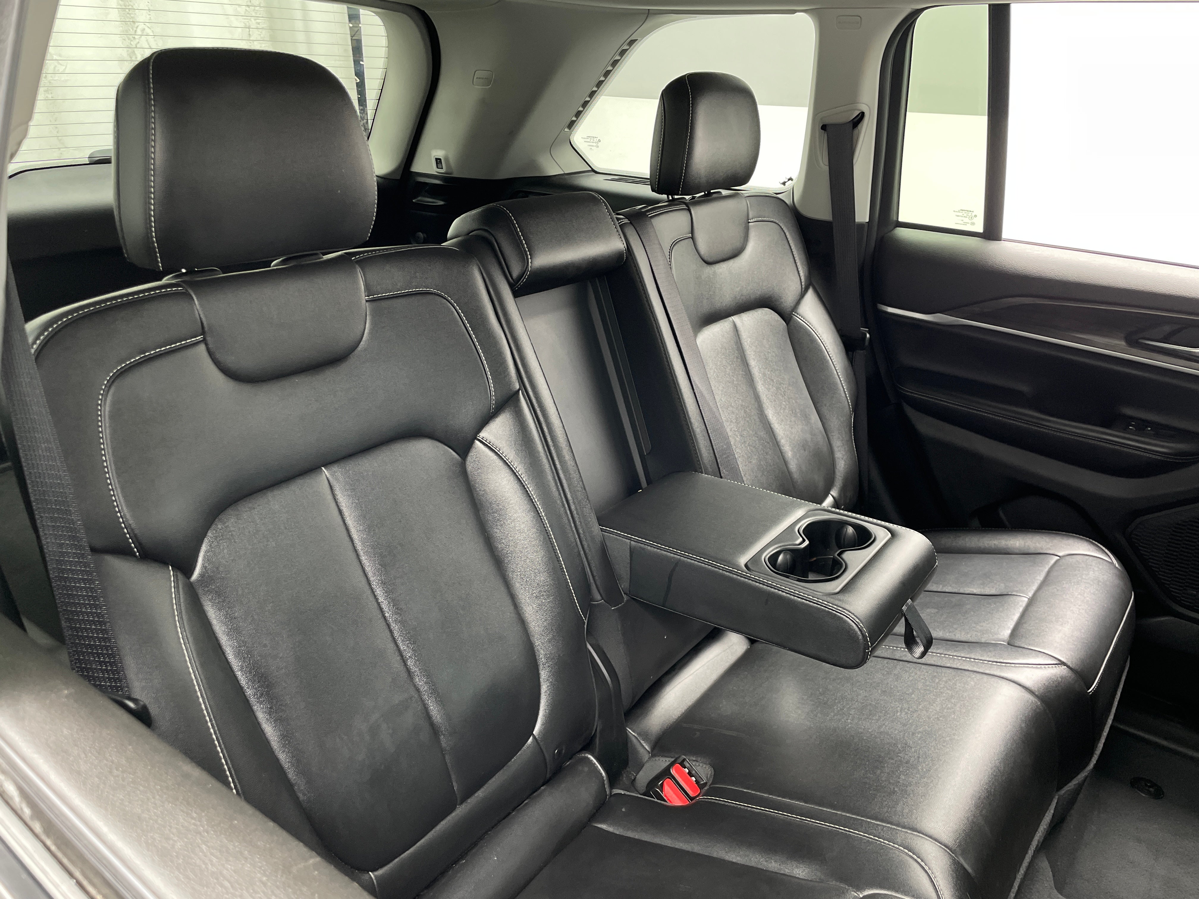 2023 Jeep Grand Cherokee Limited Edition 5