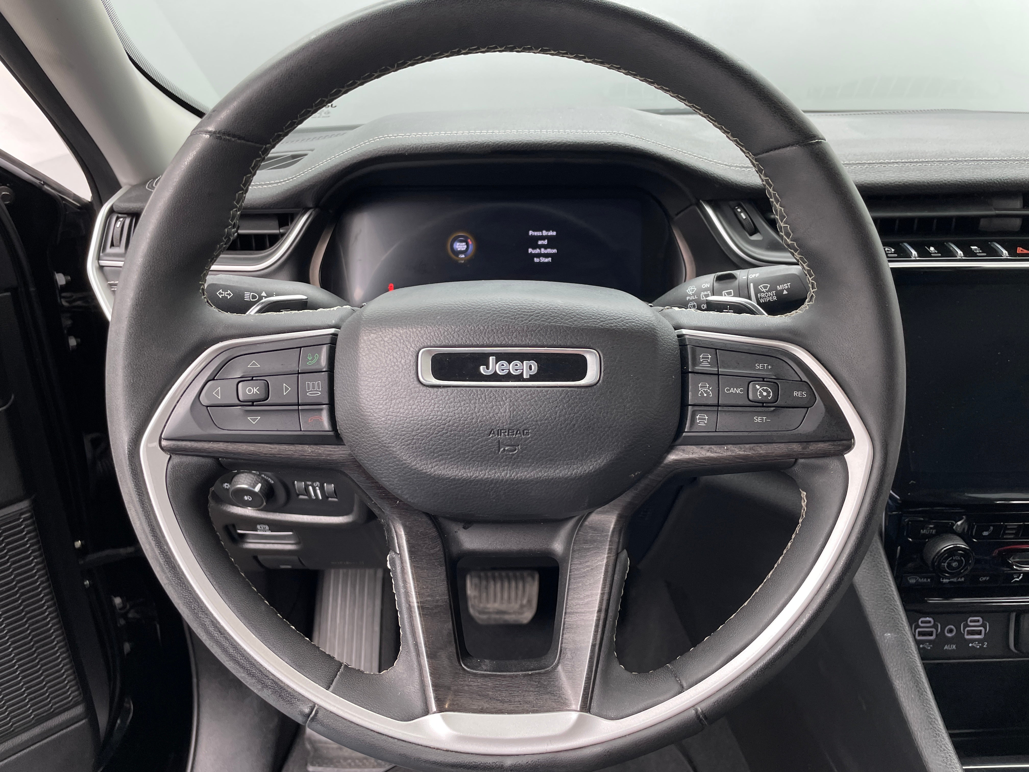 2023 Jeep Grand Cherokee Limited Edition 4