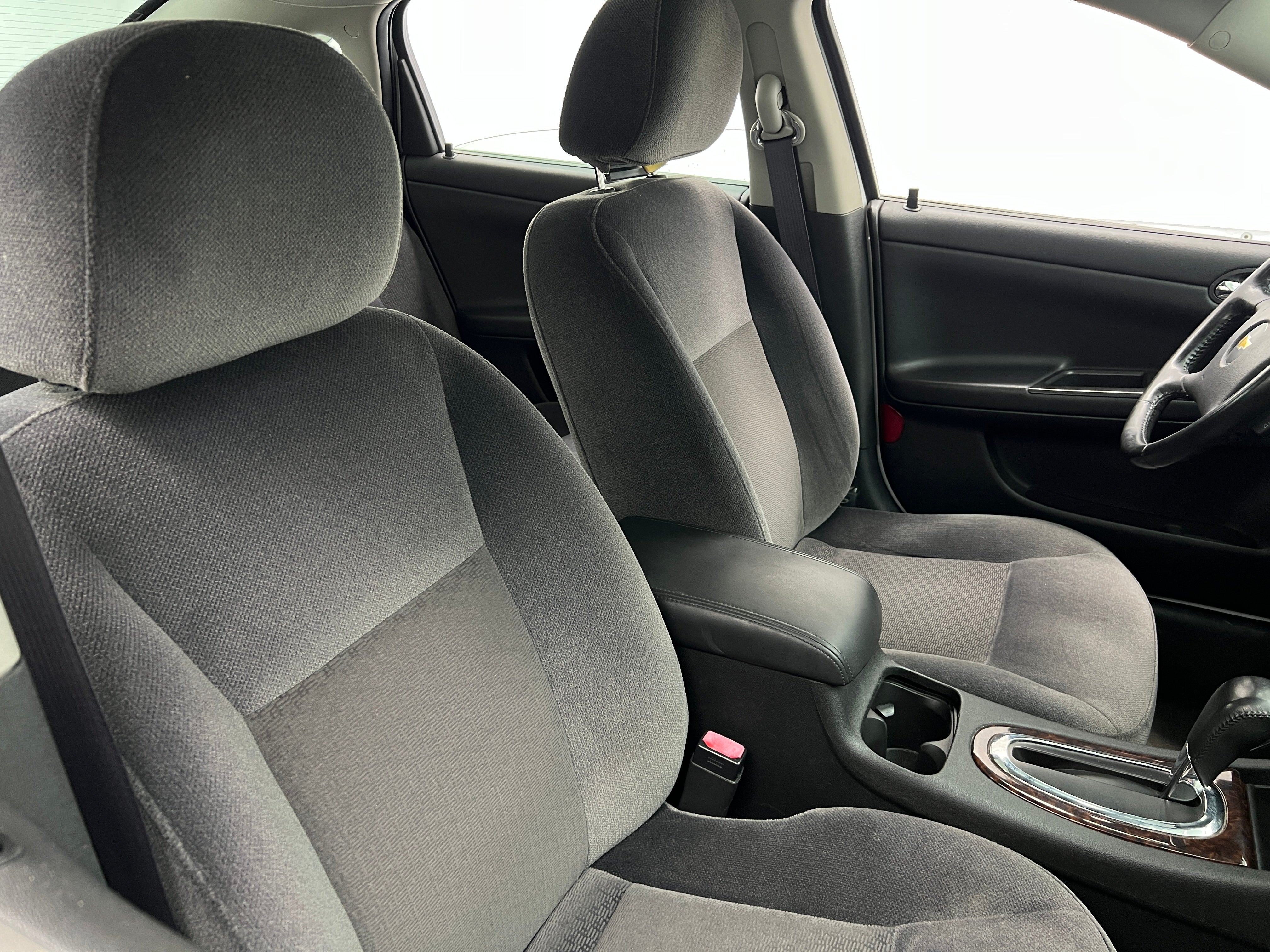 2013 Chevrolet Impala LT 2