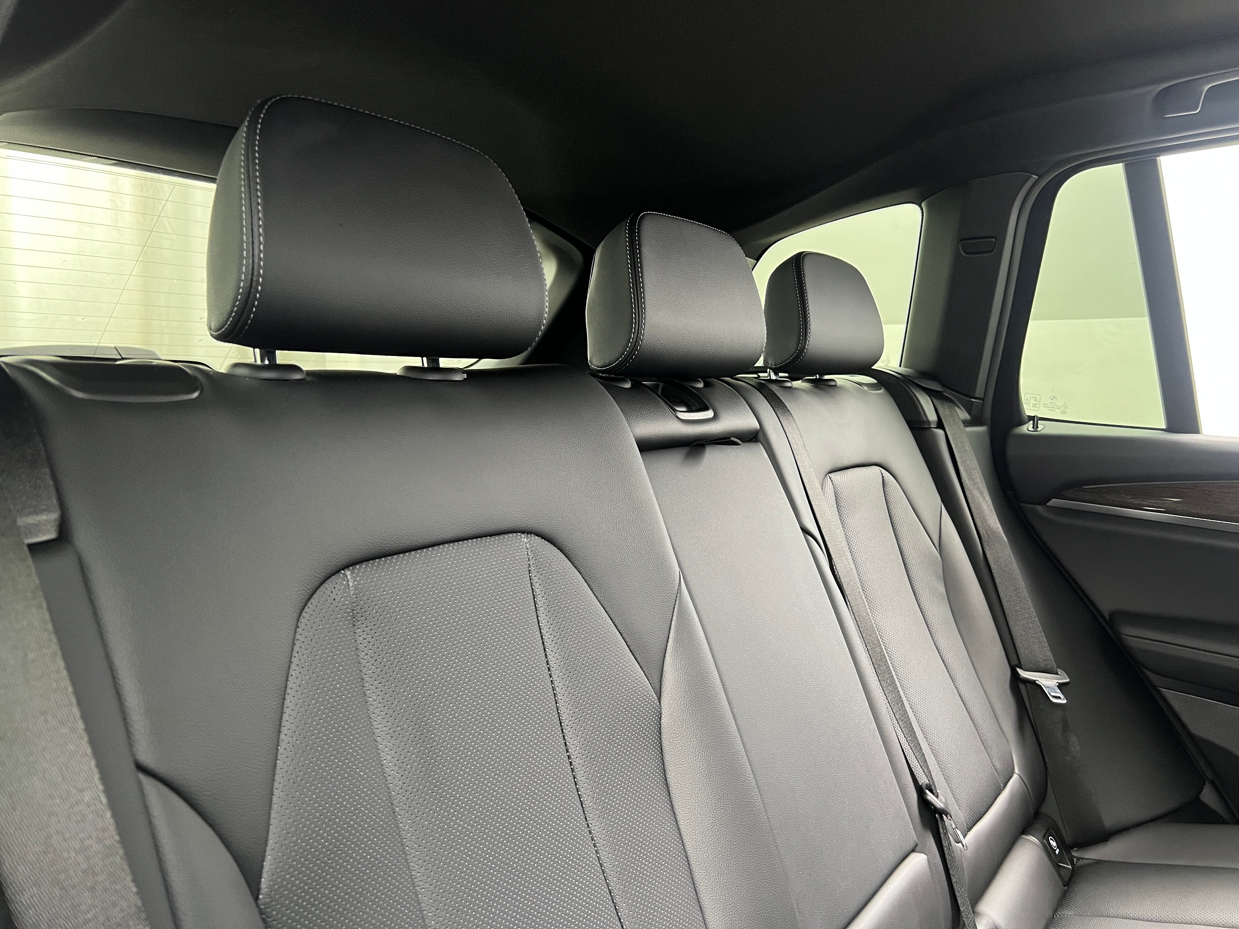 2022 BMW X3 xDrive30i 5