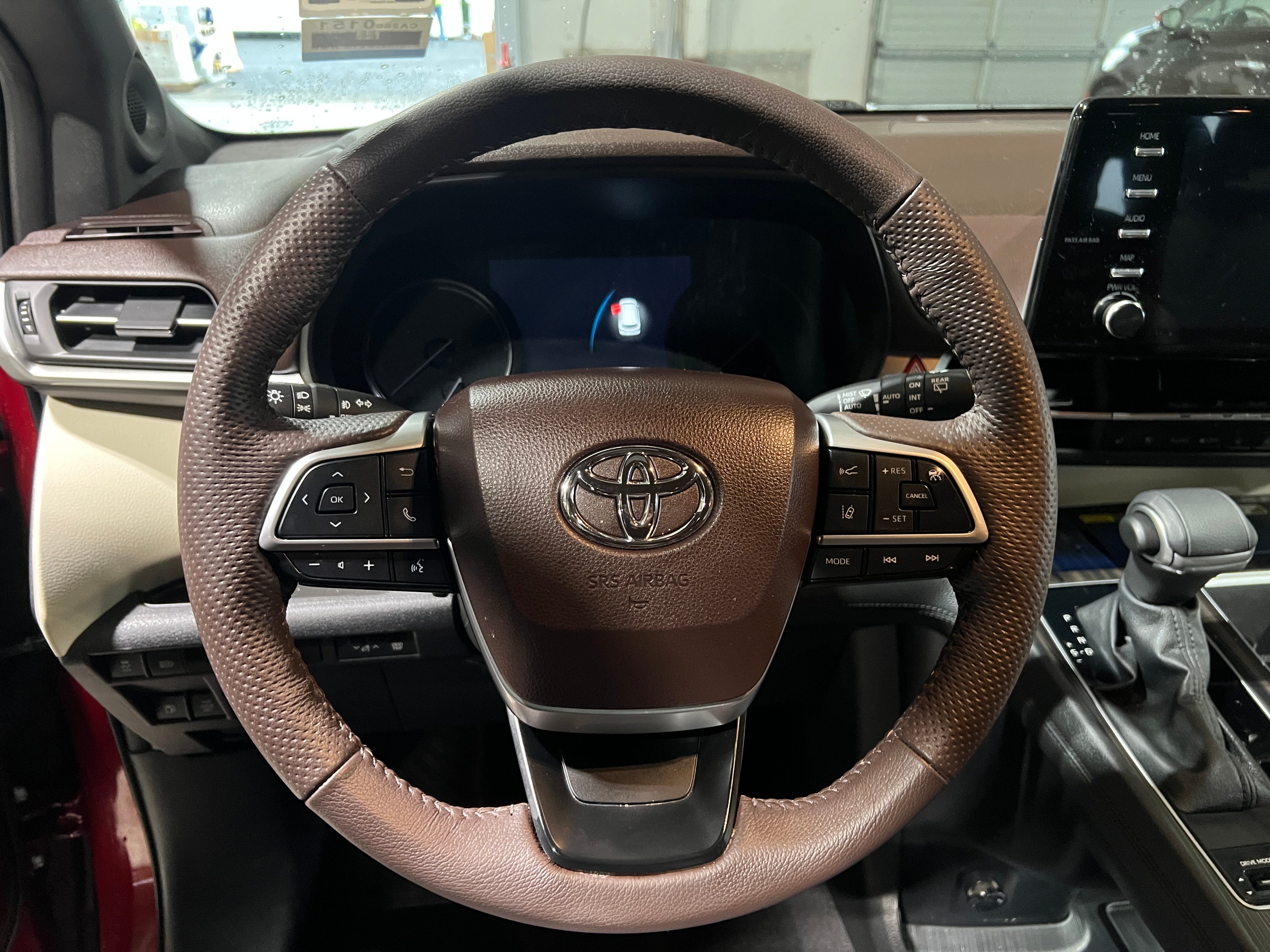 2024 Toyota Sienna Platinum 4