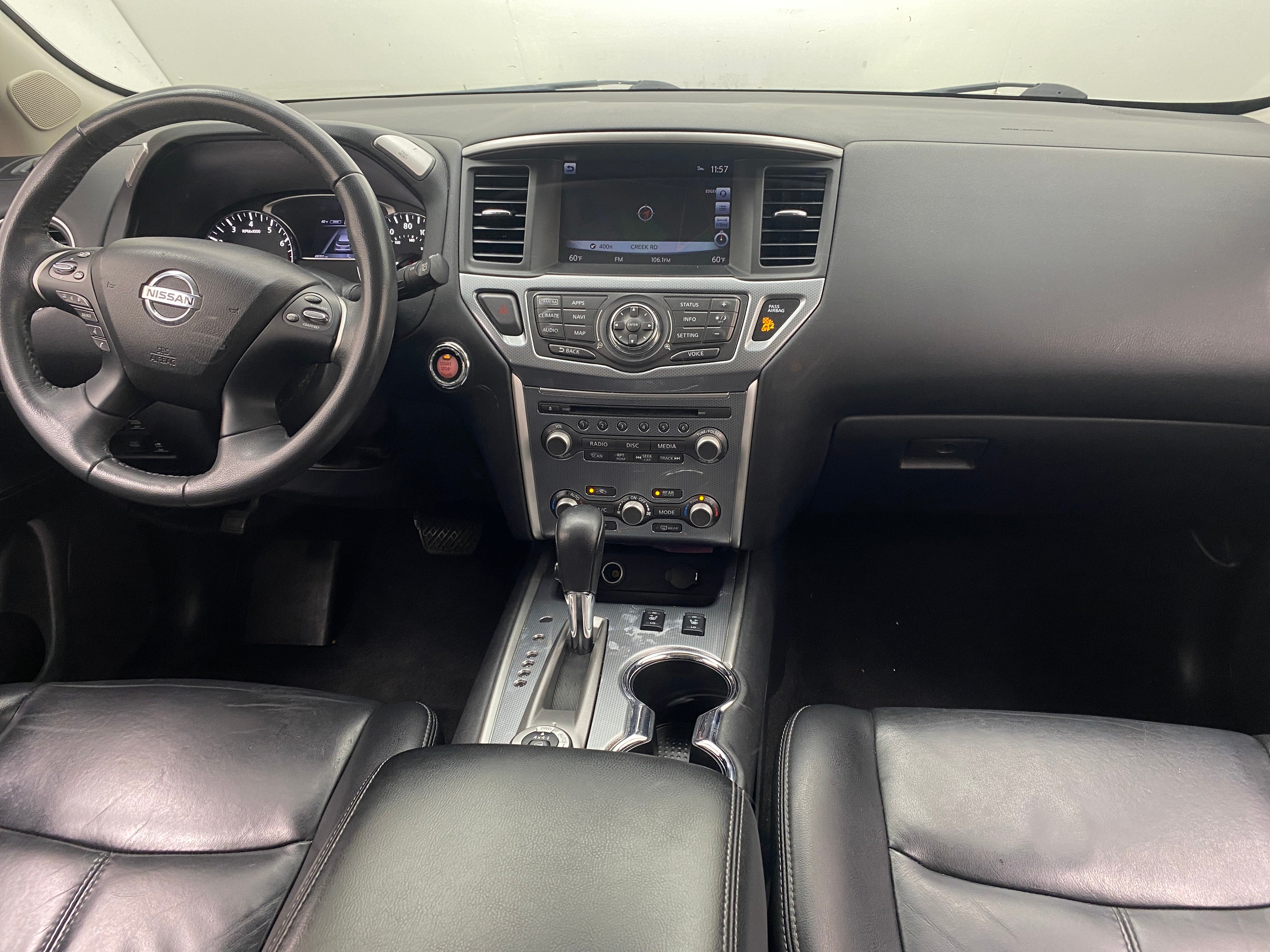 2017 Nissan Pathfinder SL 2