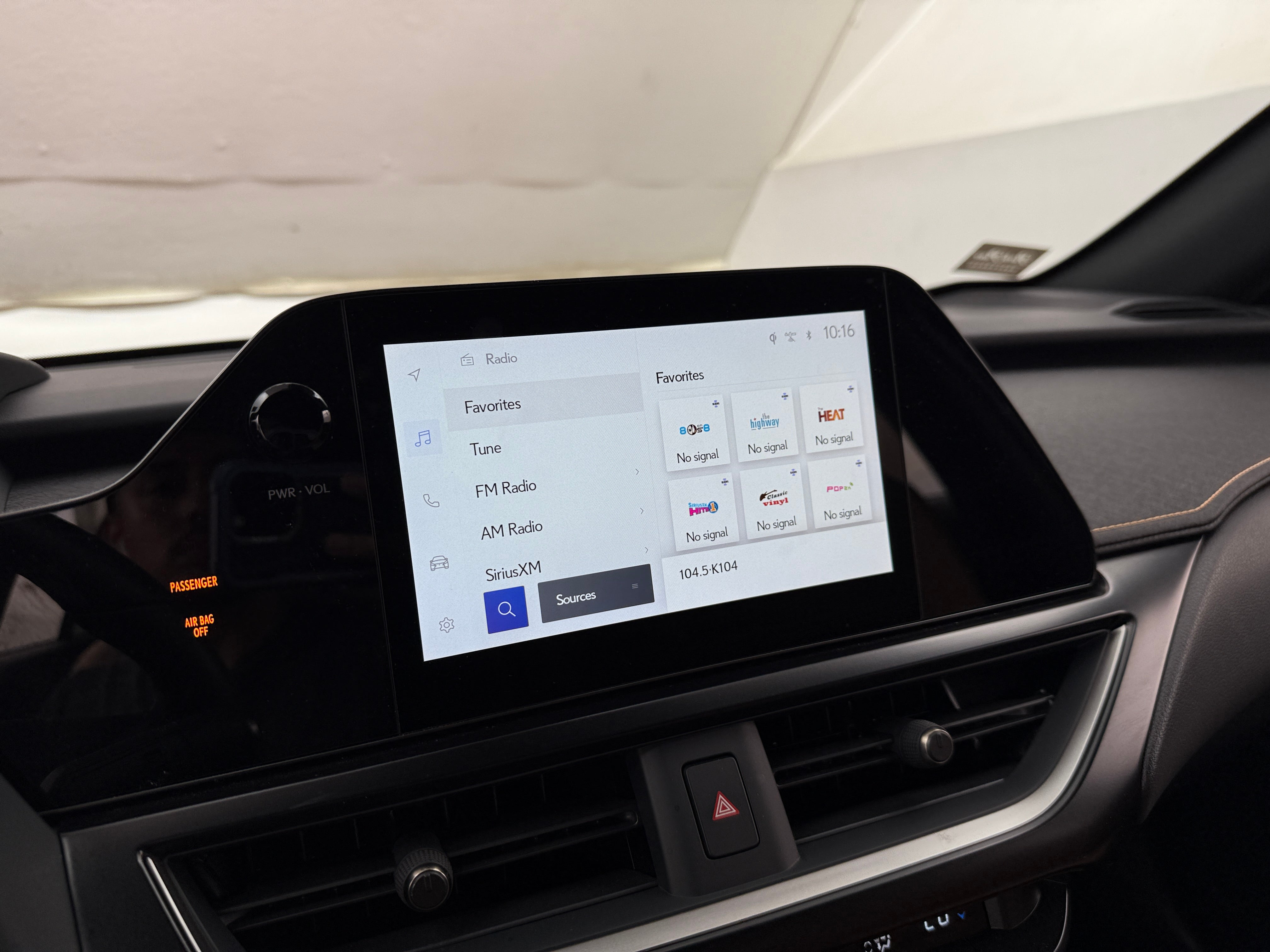 2023 Lexus UX 250h 3