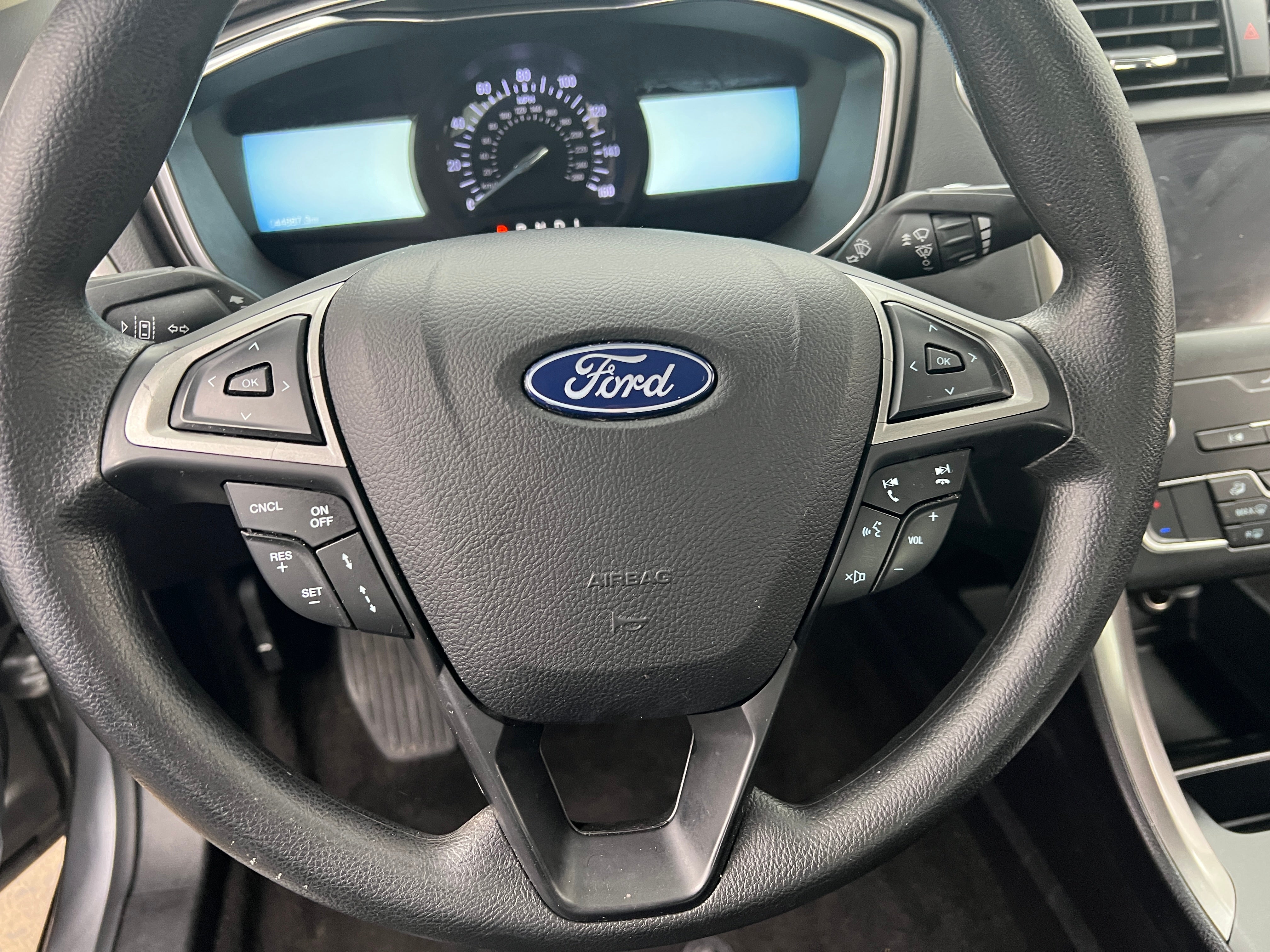 2020 Ford Fusion SE 5