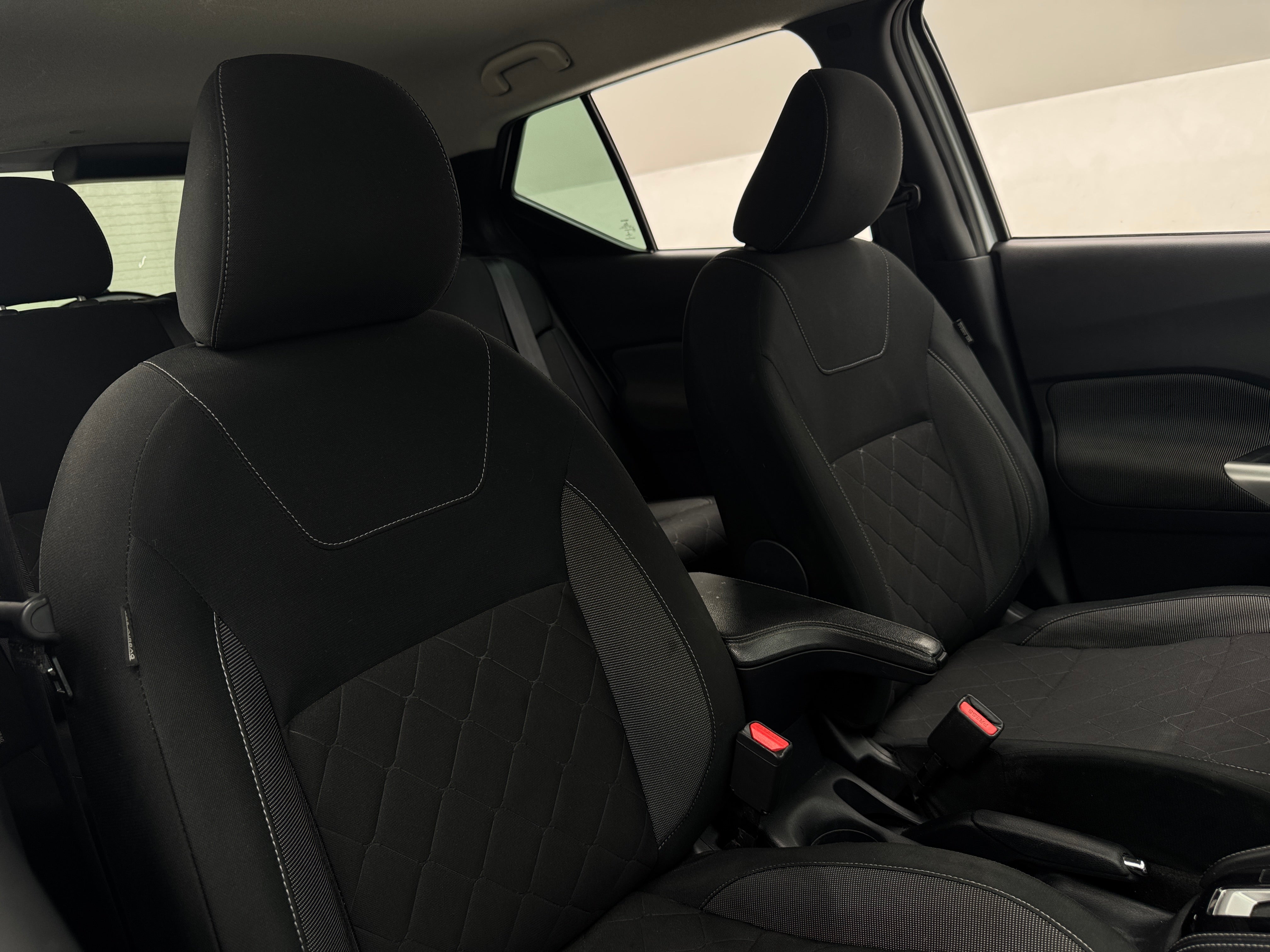 2020 Nissan Kicks SV 2