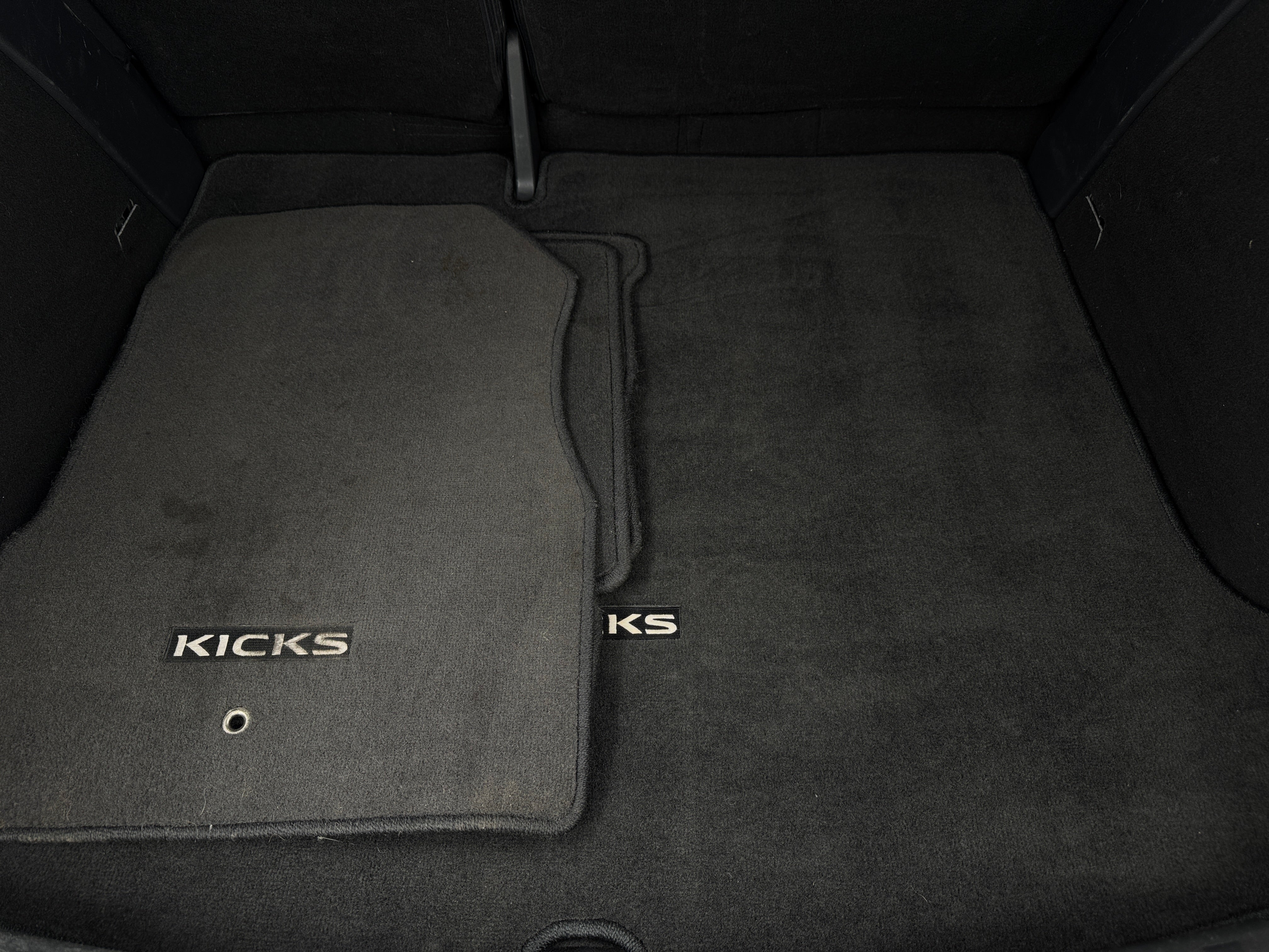 2020 Nissan Kicks SV 7