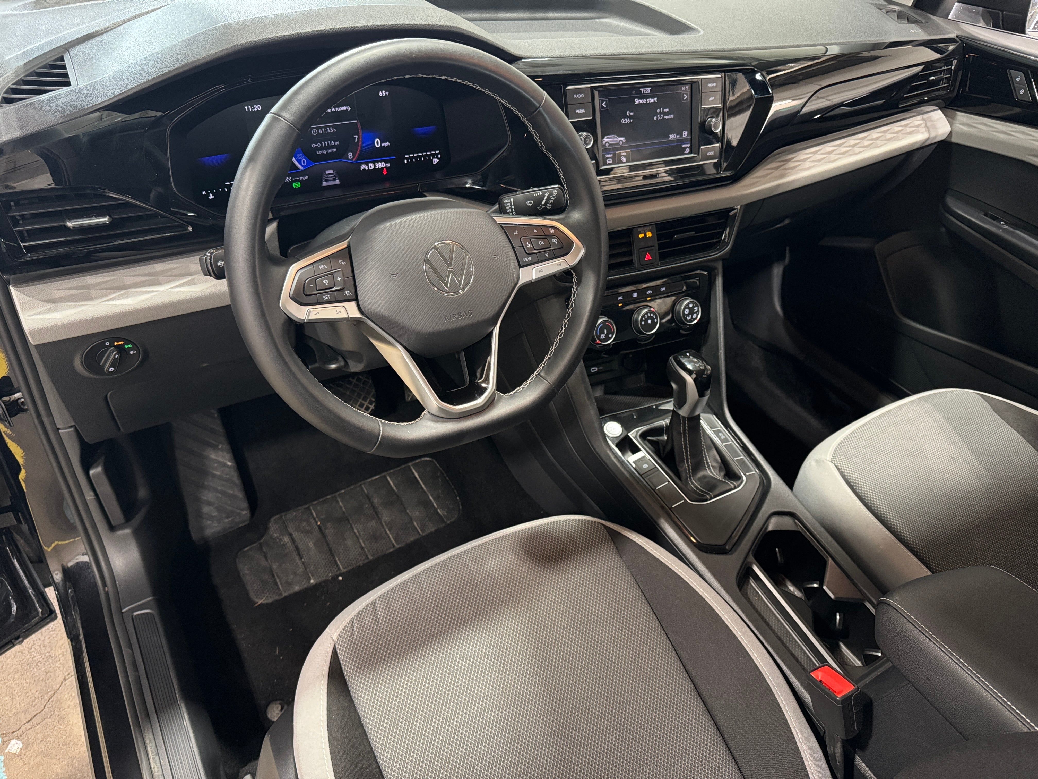 2024 Volkswagen Taos S 3