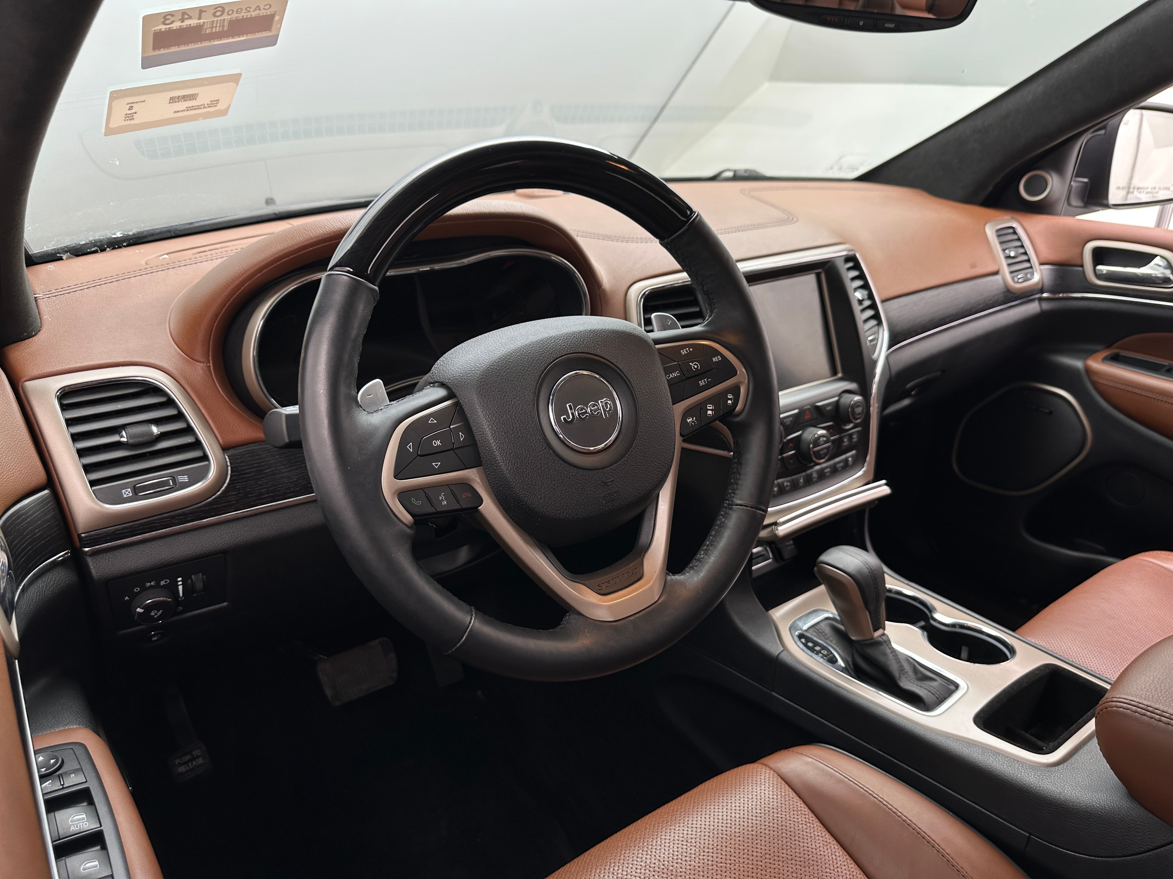 2017 Jeep Grand Cherokee Summit 2