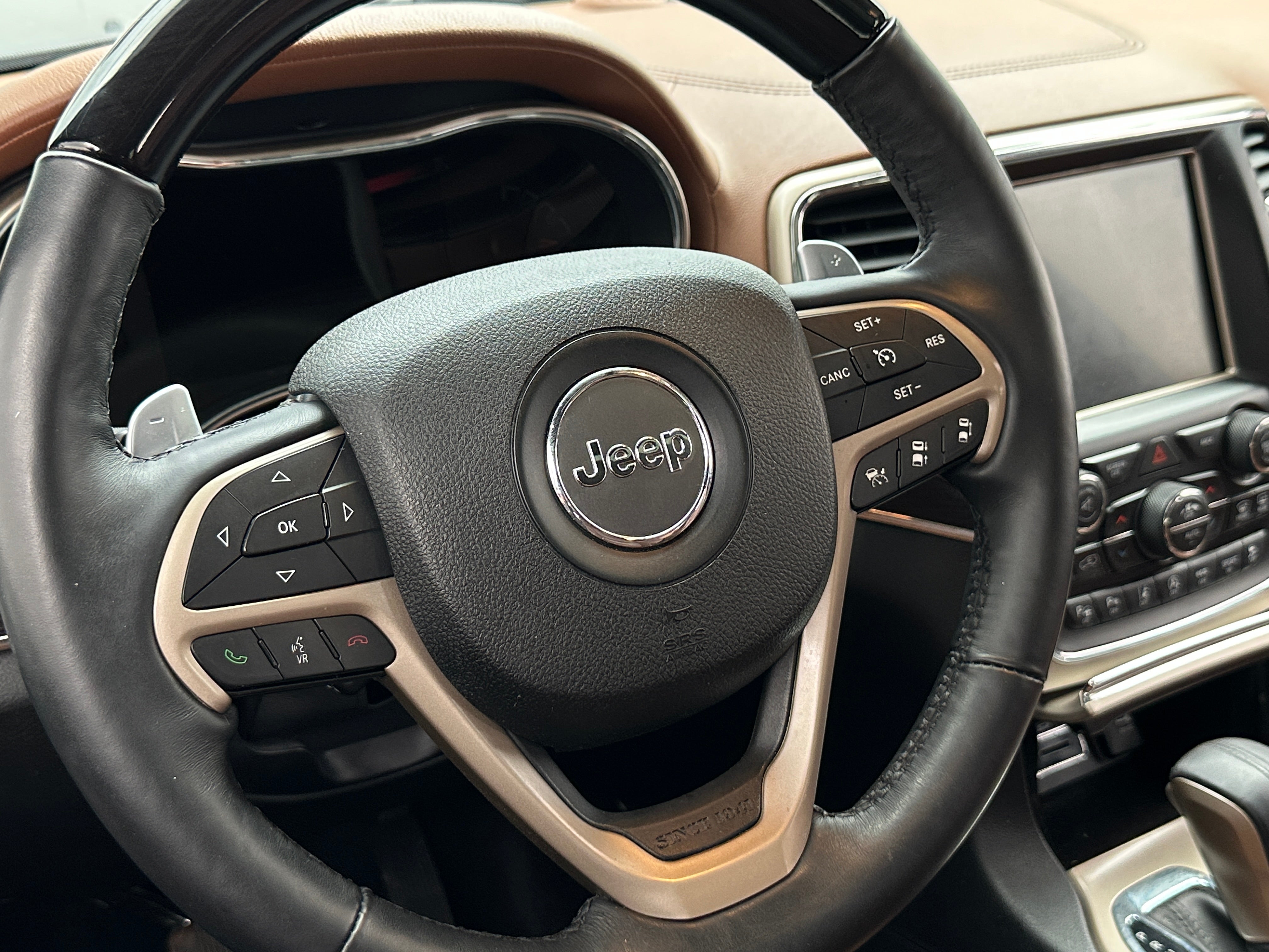 2017 Jeep Grand Cherokee Summit 4