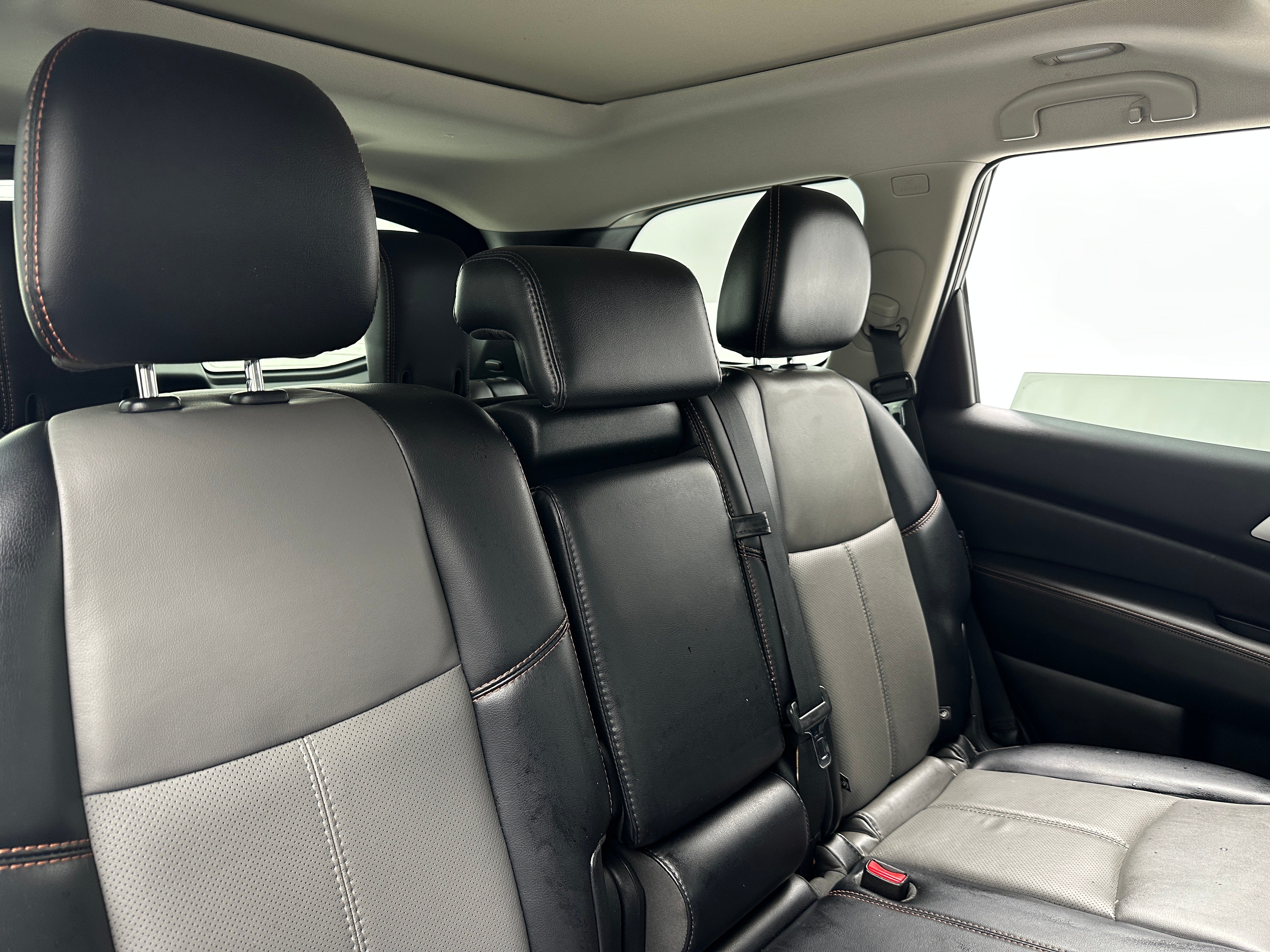 2019 Nissan Pathfinder SL 5