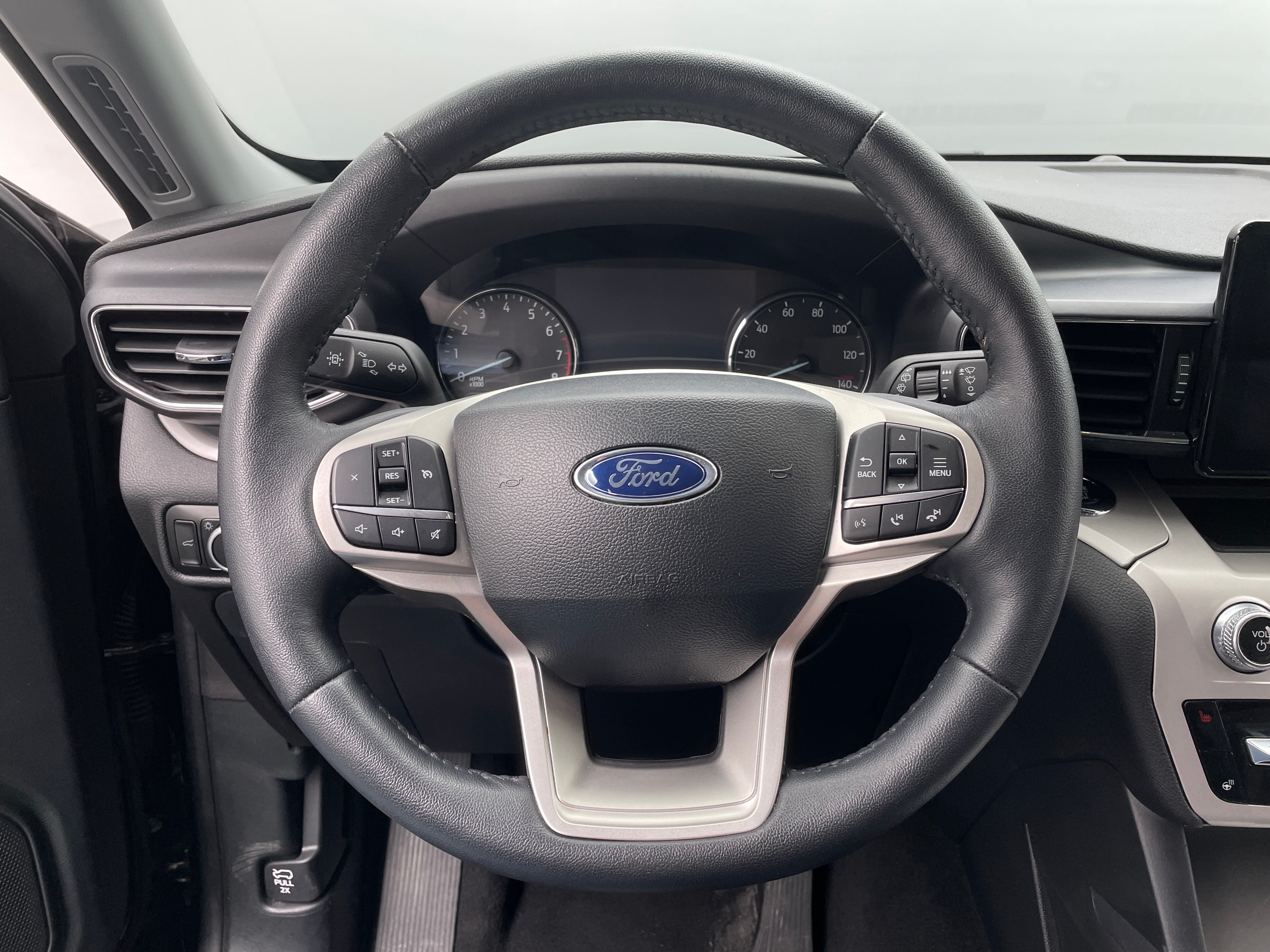 2024 Ford Explorer XLT 5