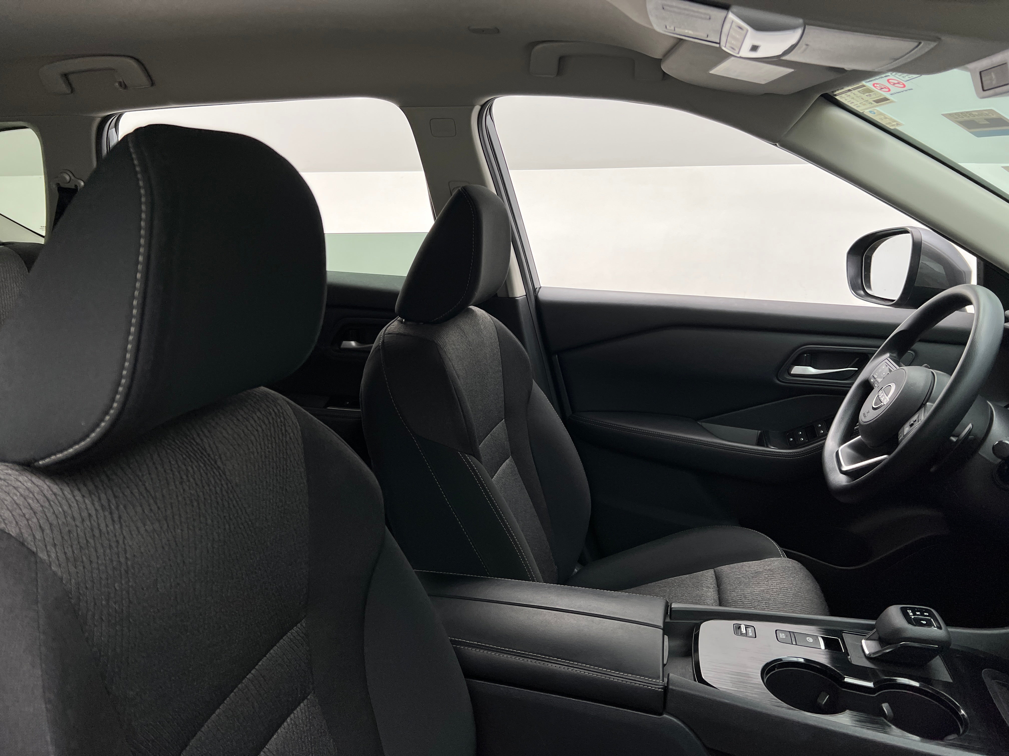 2024 Nissan Rogue SV 2