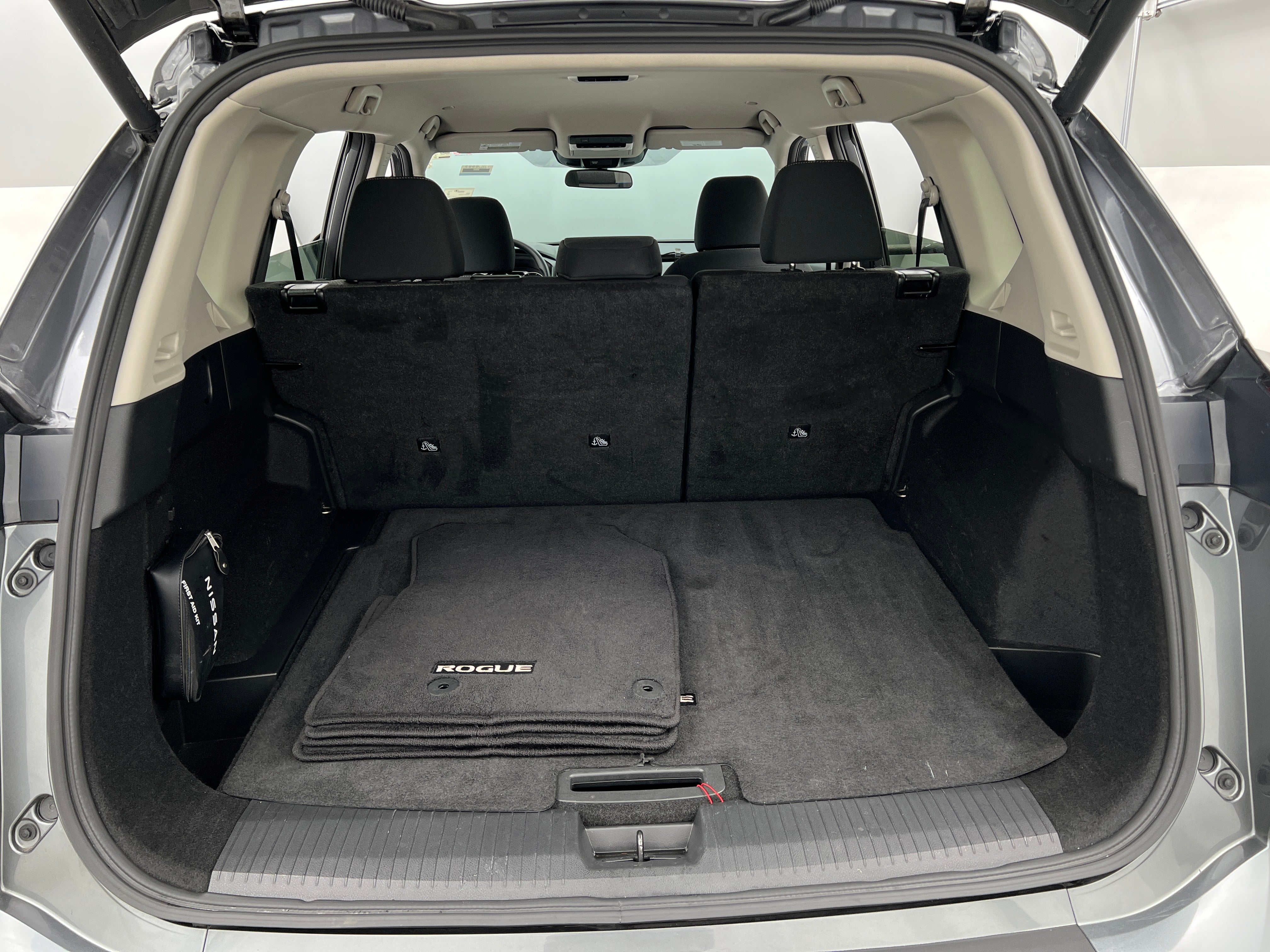 2024 Nissan Rogue SV 7