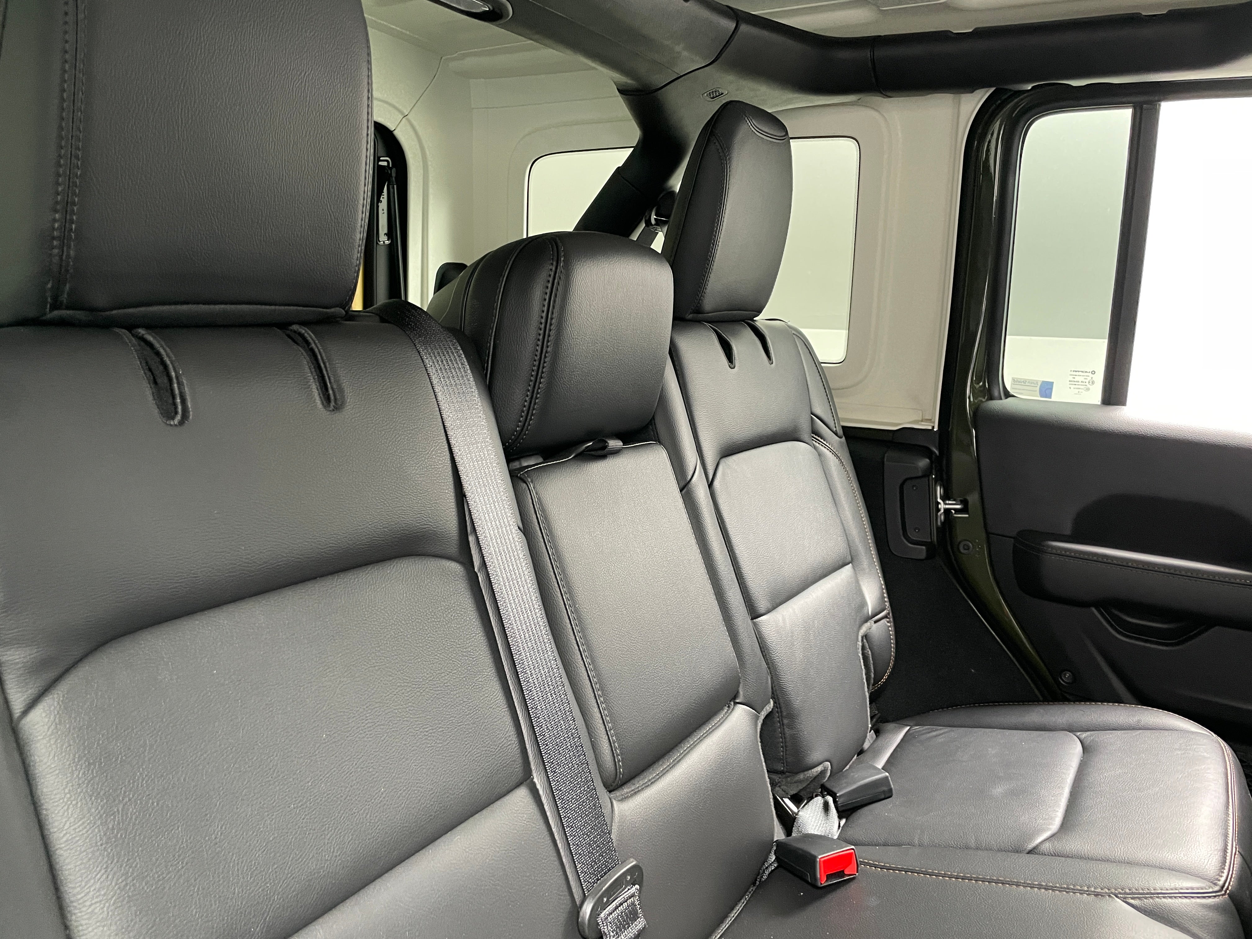 2022 Jeep Wrangler Unlimited Rubicon 392 5