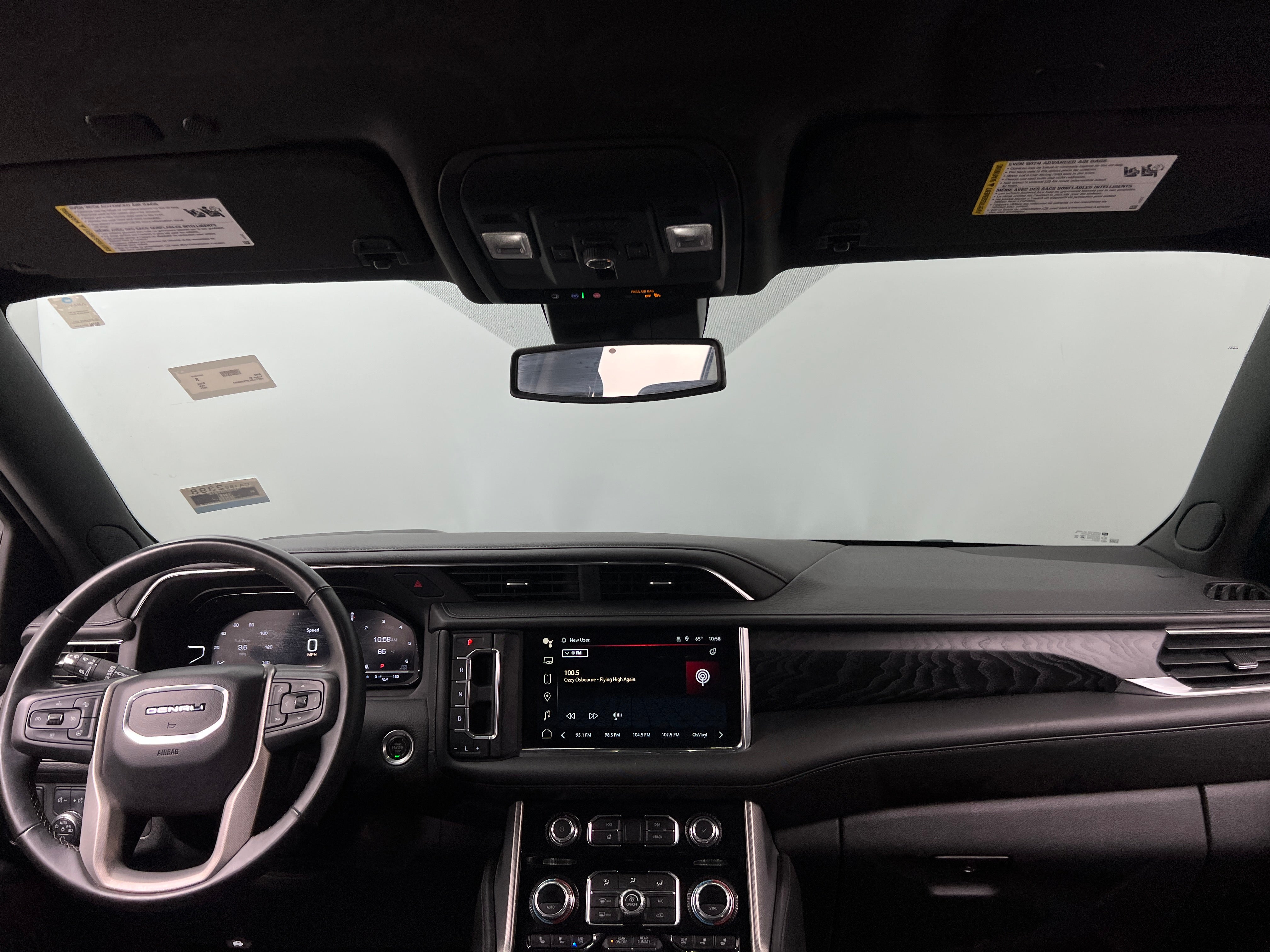 2023 GMC Yukon XL Denali 2