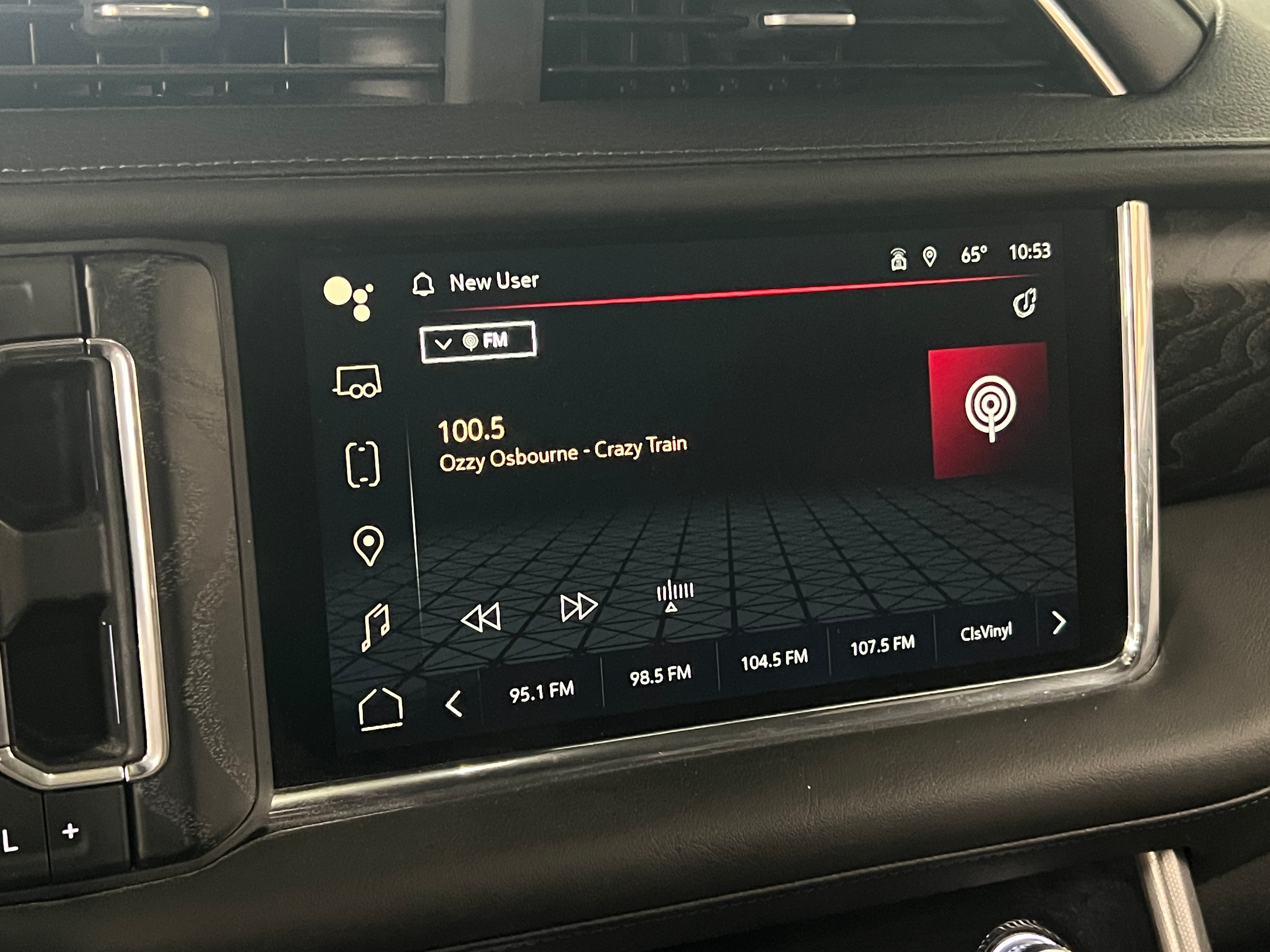 2023 GMC Yukon XL Denali 3