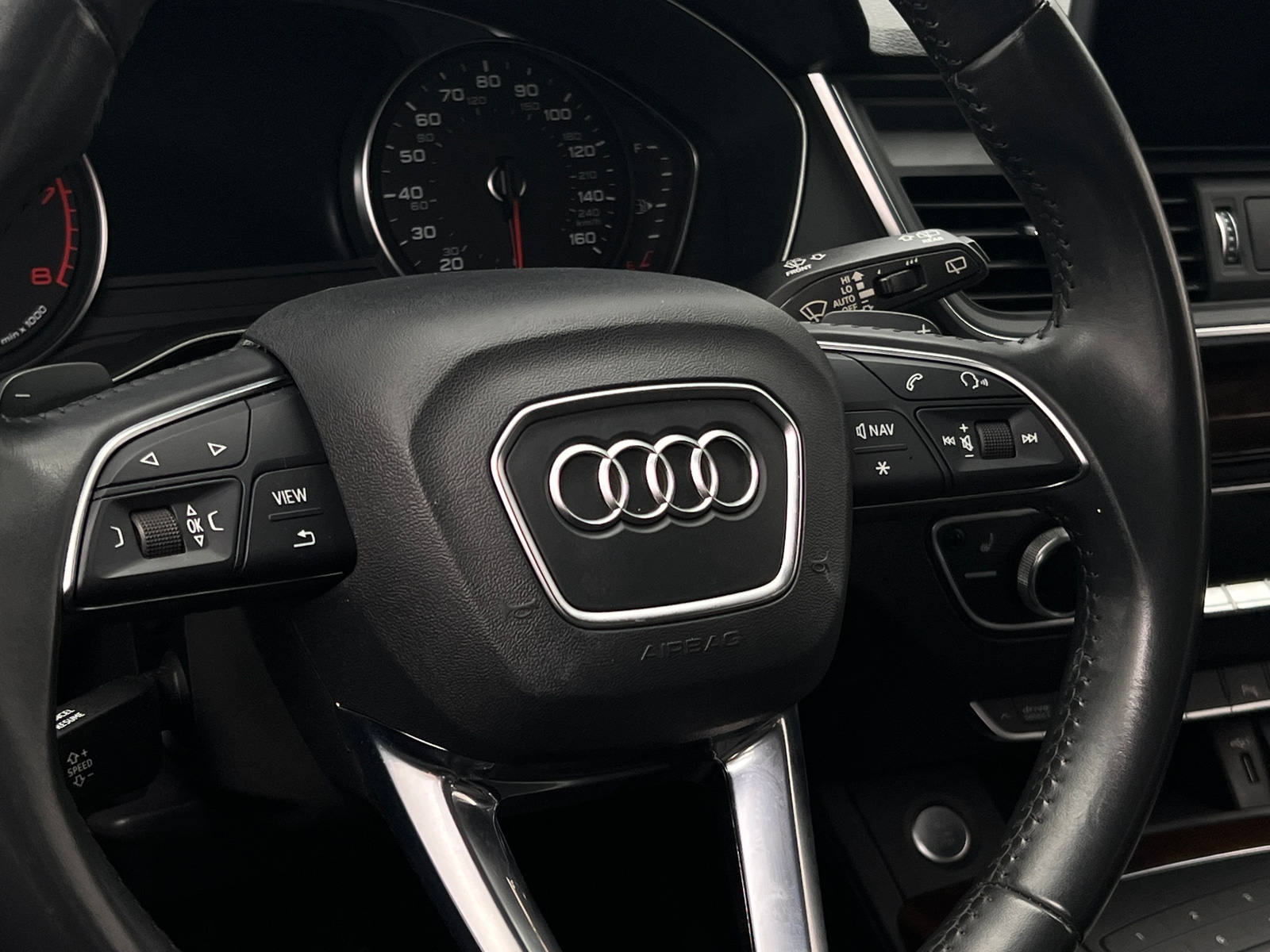 Thumbnail: 2020 Audi Q5 - 4