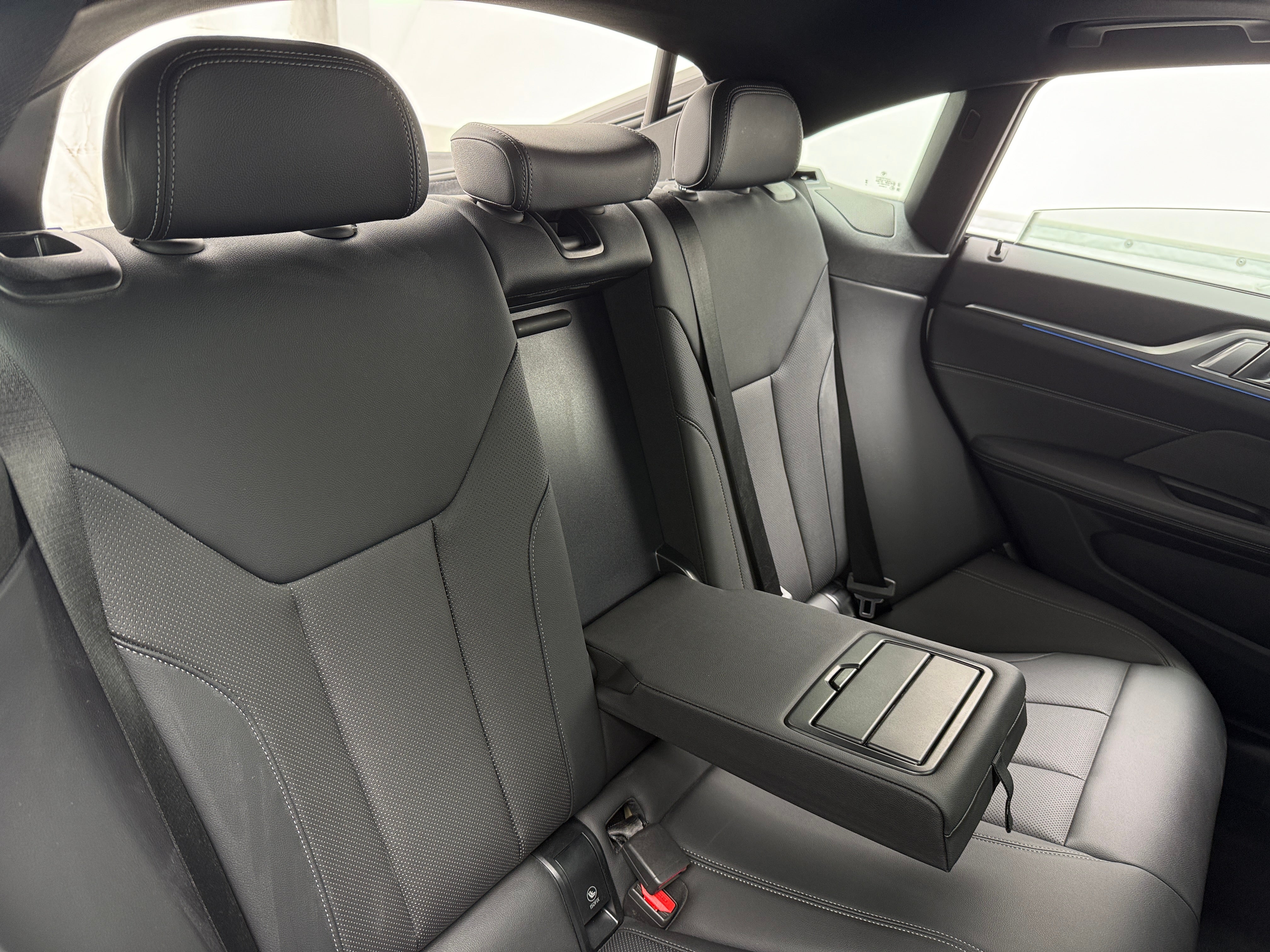 2023 BMW i4 eDrive40 4