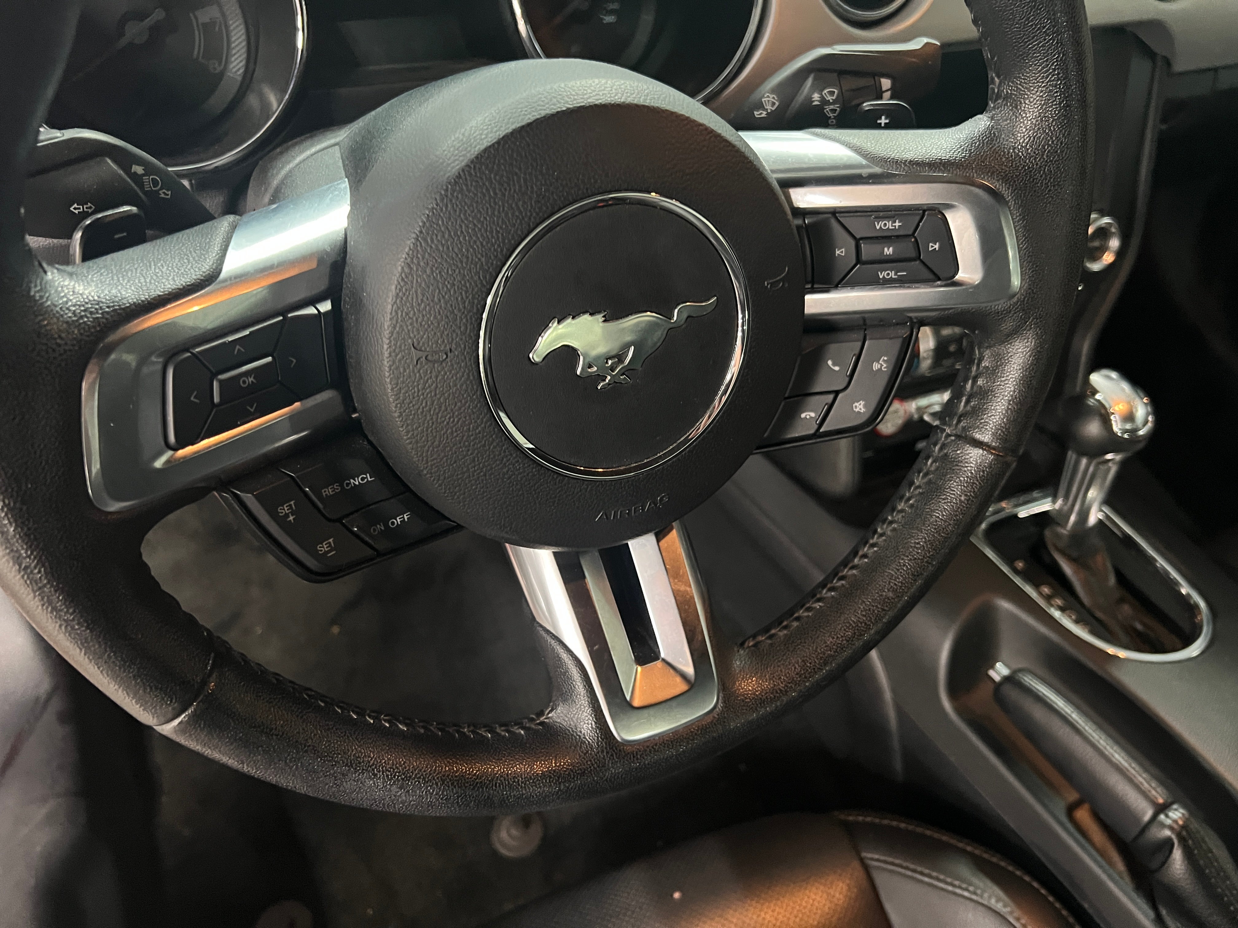 2017 Ford Mustang  3