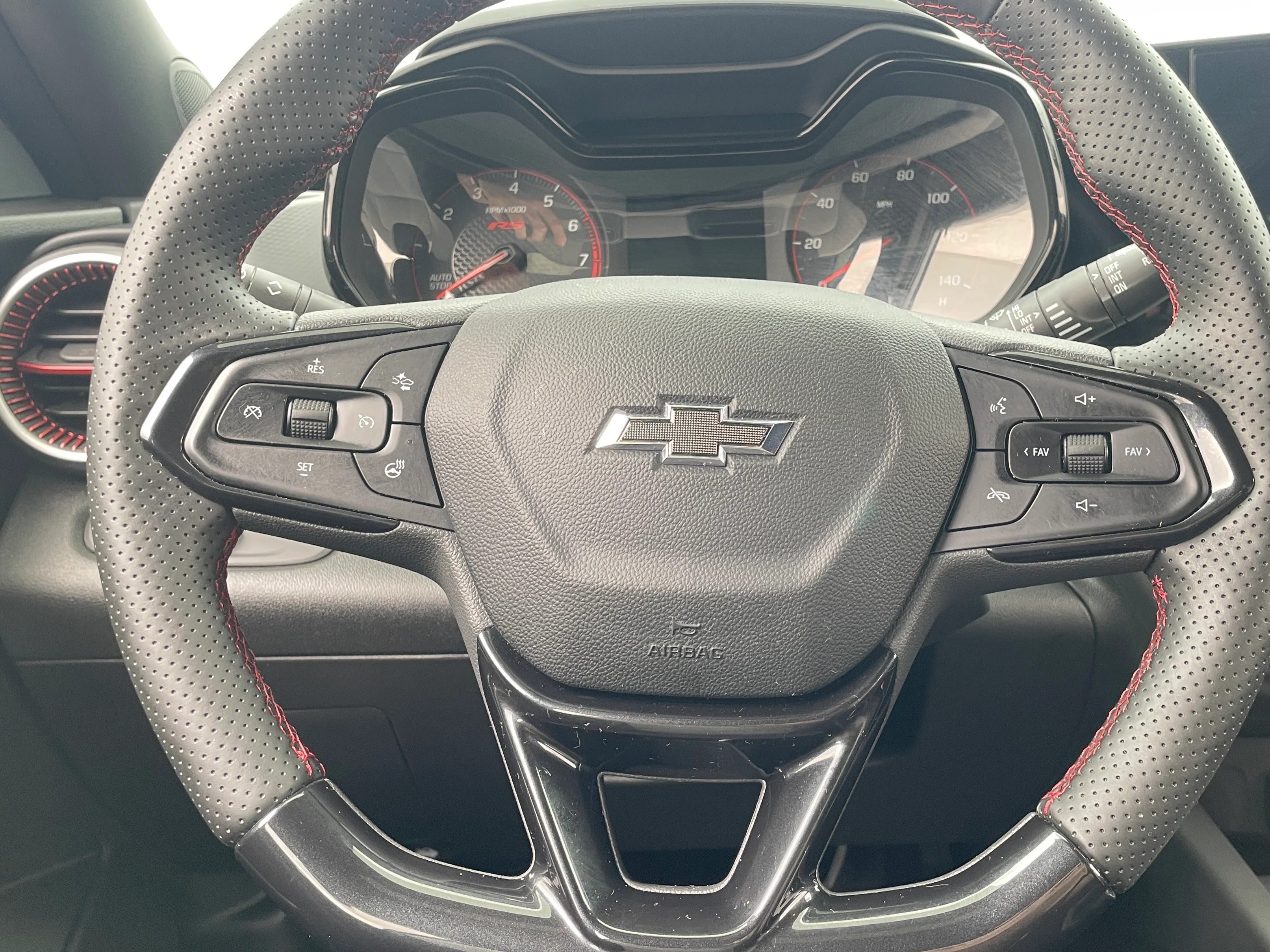 2024 Chevrolet Trax RS 5