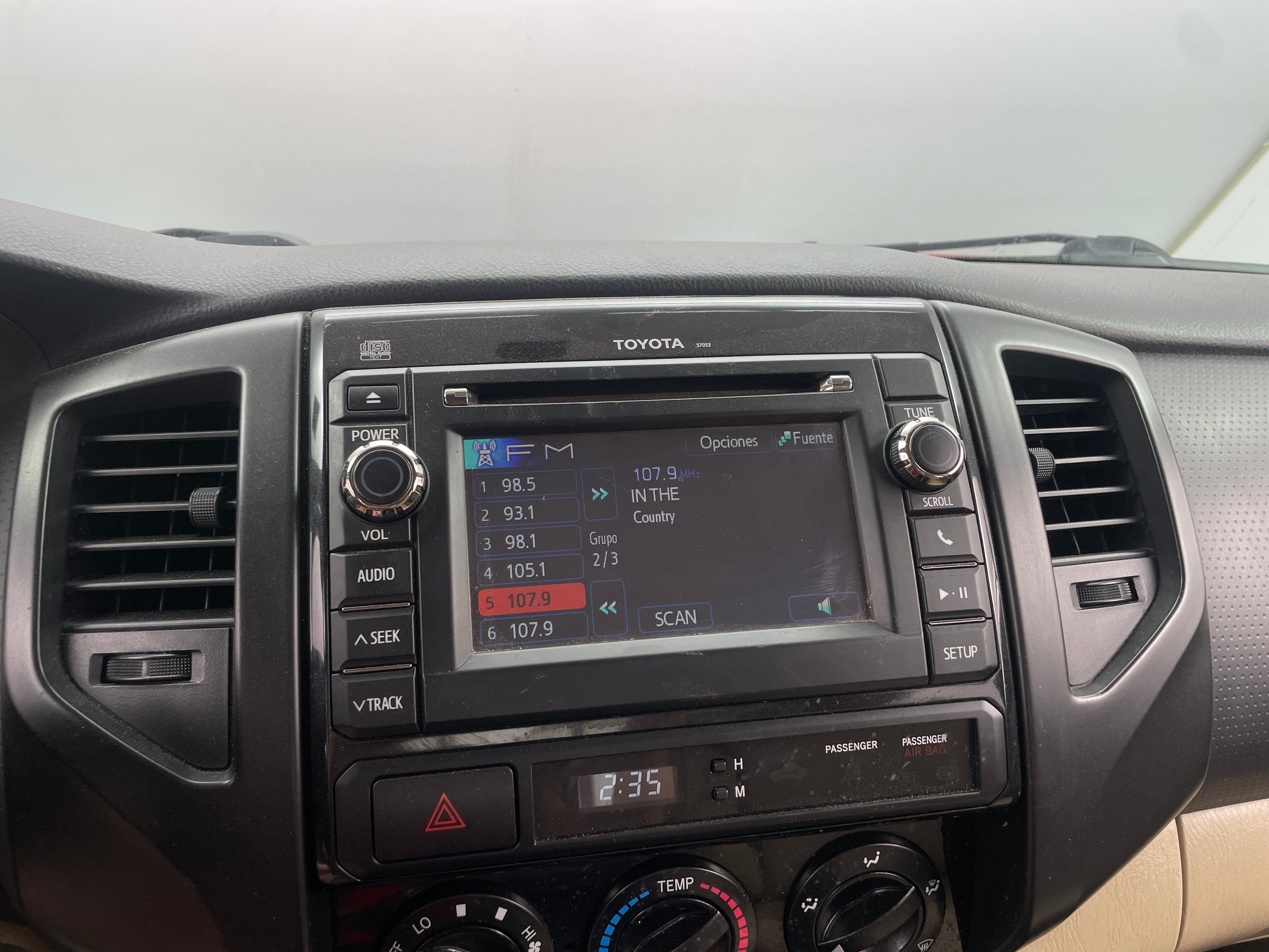 2013 Toyota Tacoma  4