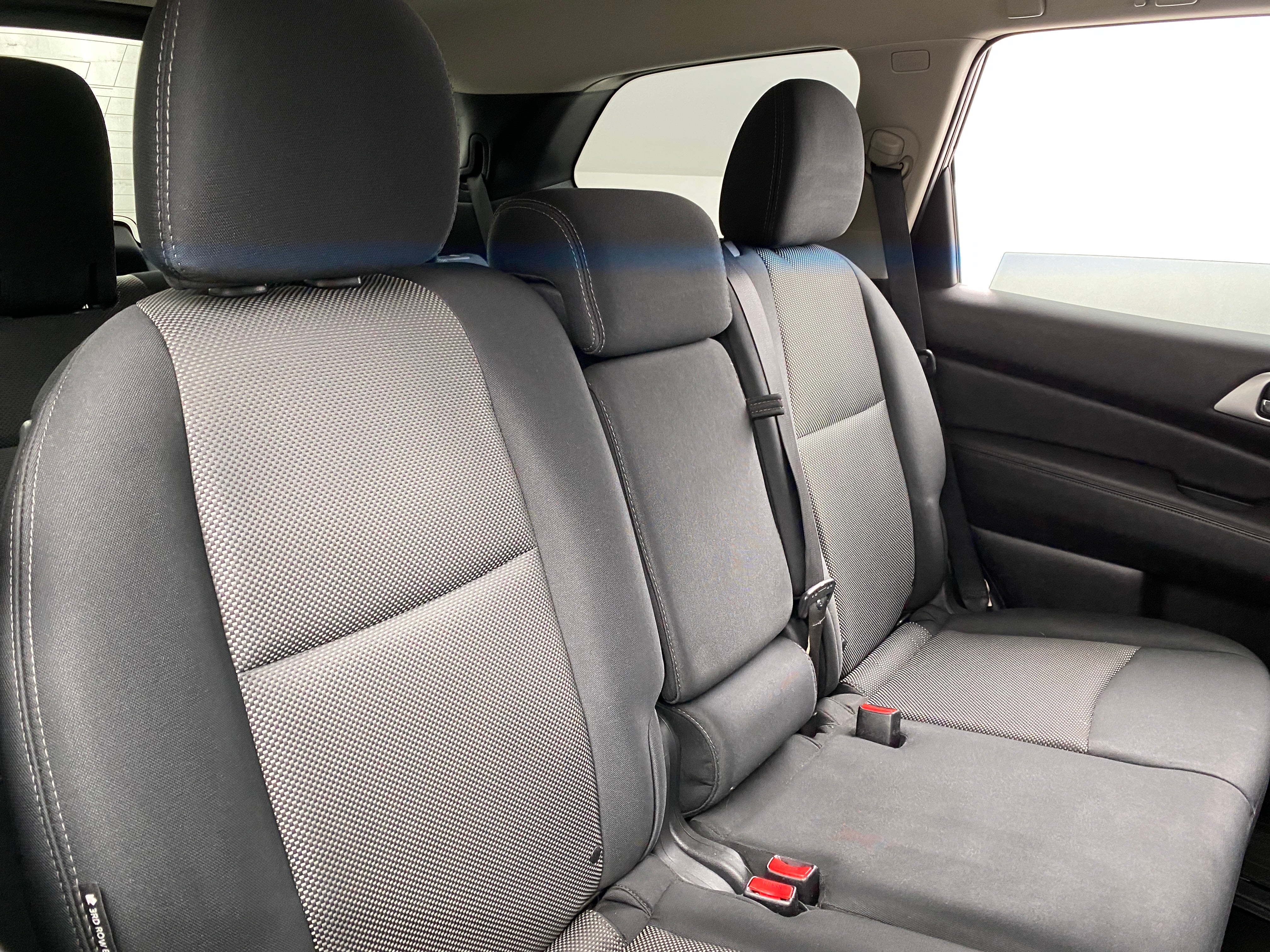 2018 Nissan Pathfinder S 6